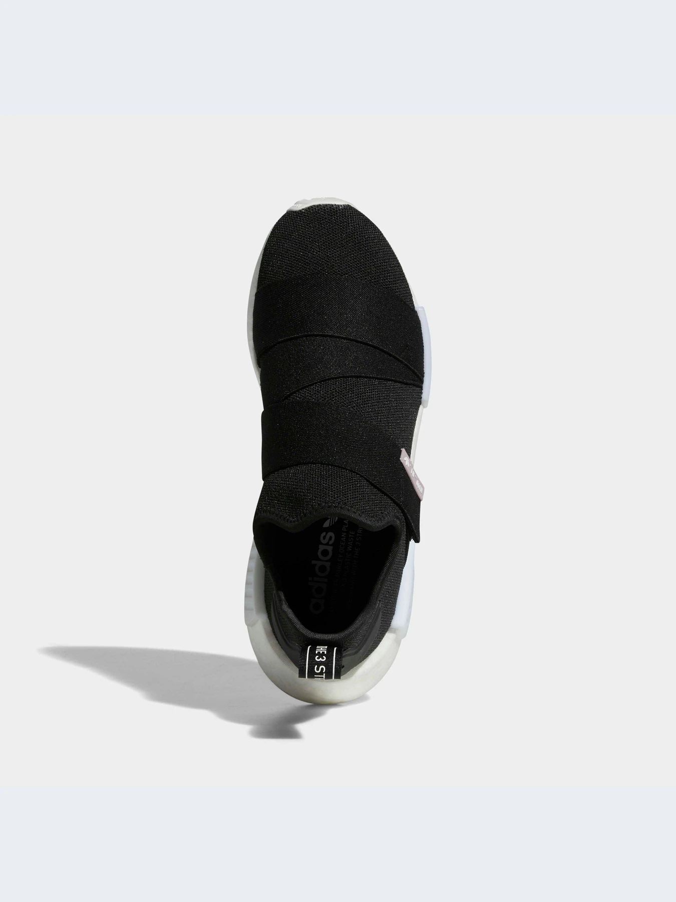 Кроссовки Adidas NMD модель GW5698-KZ Кроссовки Adidas NMD модель GW5698-KZ Фото