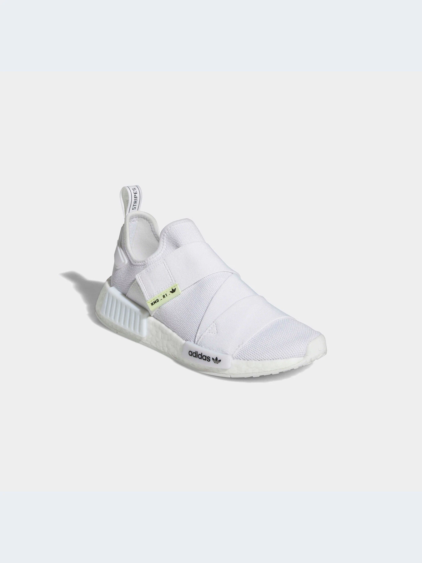 Кроссовки Adidas NMD модель GW5699-KZ Кроссовки Adidas NMD модель GW5699-KZ Фото