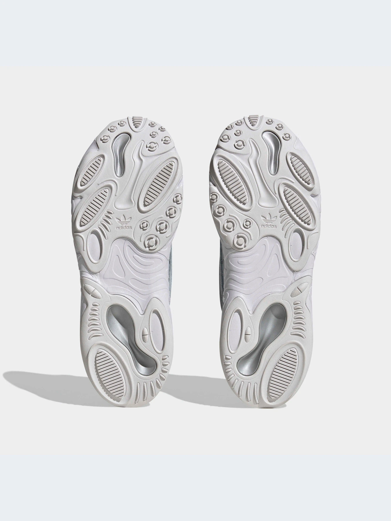 Кроссовки Adidas Ozweego модель HQ1970-KZ Кроссовки Adidas Ozweego модель HQ1970-KZ Фото