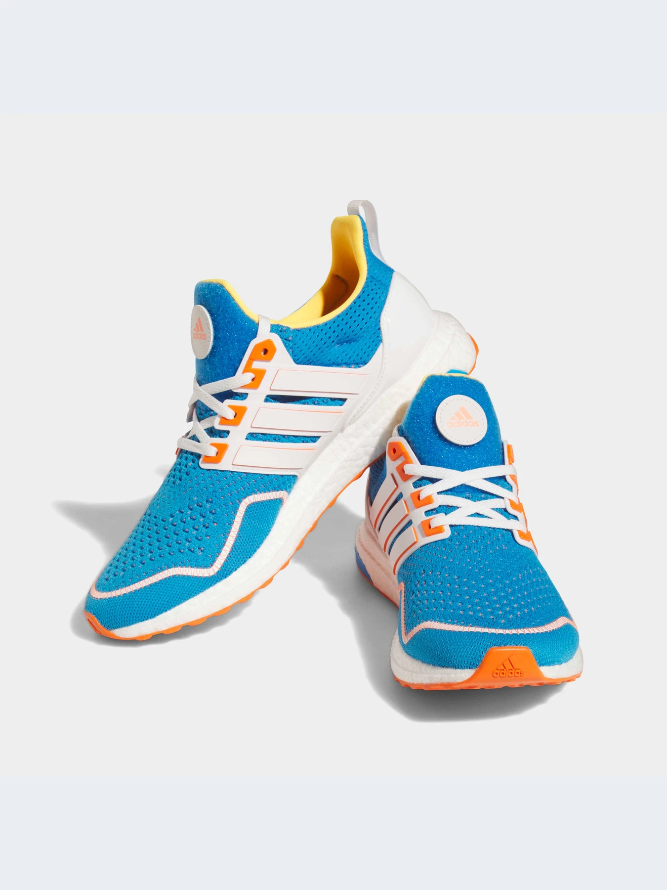 Кроссовки Adidas Ultraboost модель HR0080-KZ Кроссовки Adidas Ultraboost модель HR0080-KZ Фото