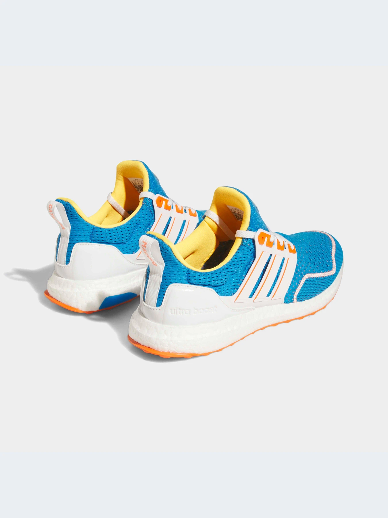 Кроссовки Adidas Ultraboost модель HR0080-KZ Кроссовки Adidas Ultraboost модель HR0080-KZ Фото