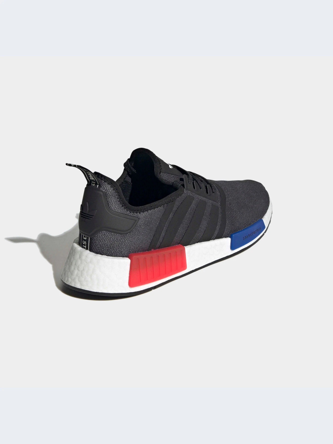 Кроссовки Adidas NMD модель HQ4452-KZ Кроссовки Adidas NMD модель HQ4452-KZ Фото
