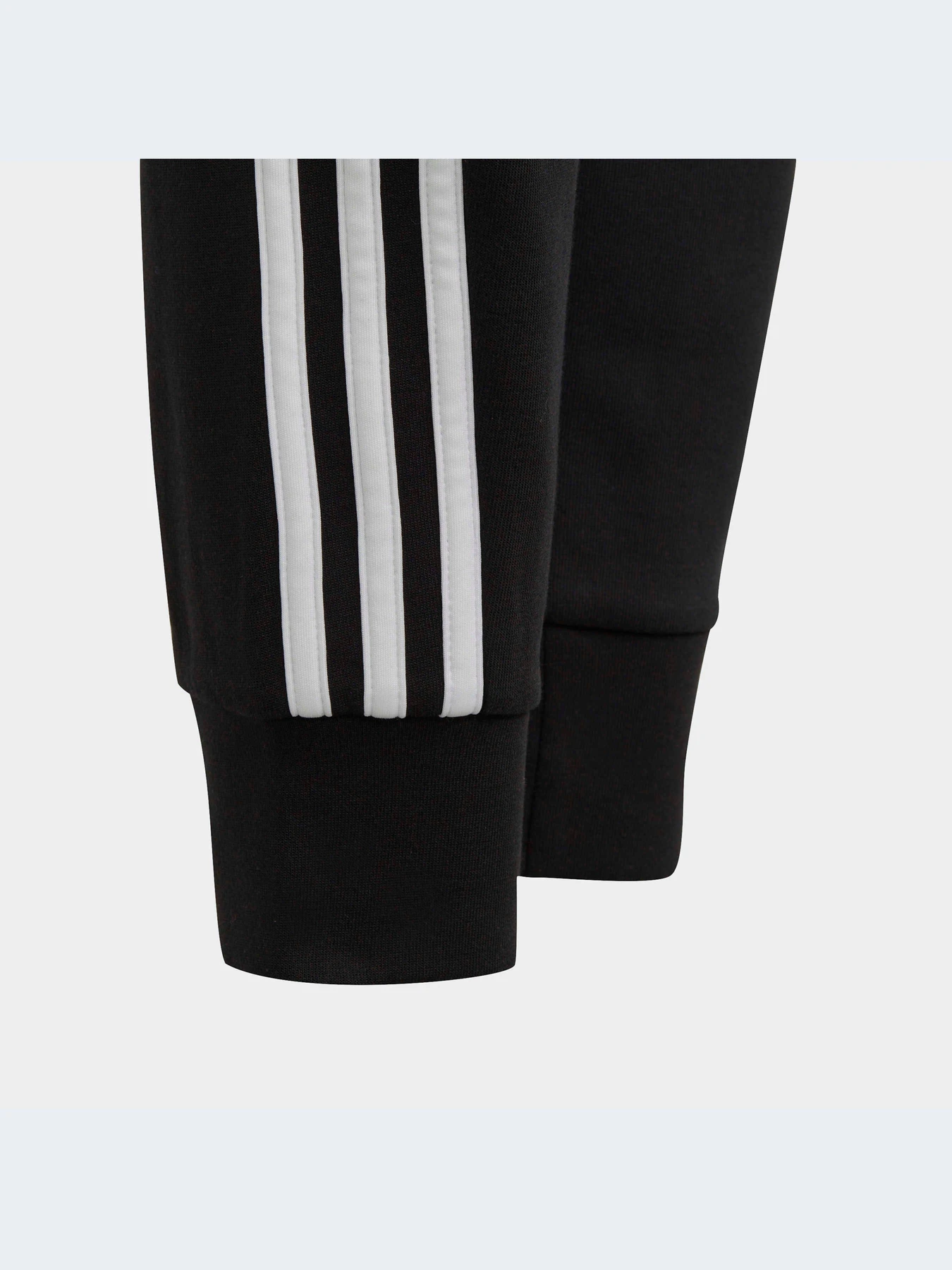 Брюки Adidas Культовые силуэты модель IC0116-KZ Брюки Adidas Культовые силуэты модель IC0116-KZ Фото