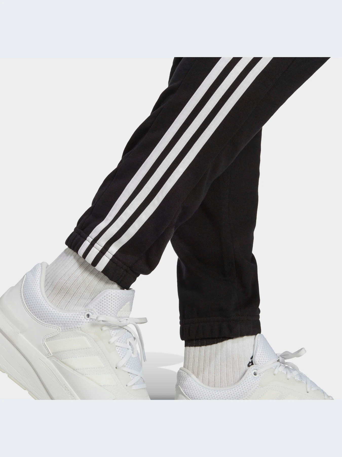 Брюки Adidas модель IC0050-KZ Брюки Adidas модель IC0050-KZ Фото