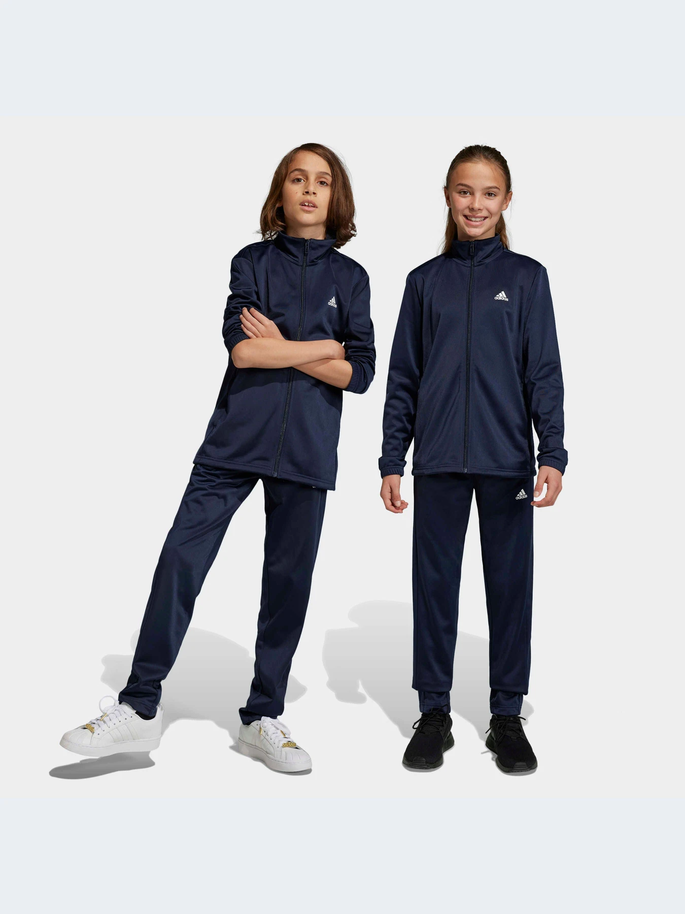 Костюмы Adidas модель IC5685-KZ Костюмы Adidas модель IC5685-KZ Фото