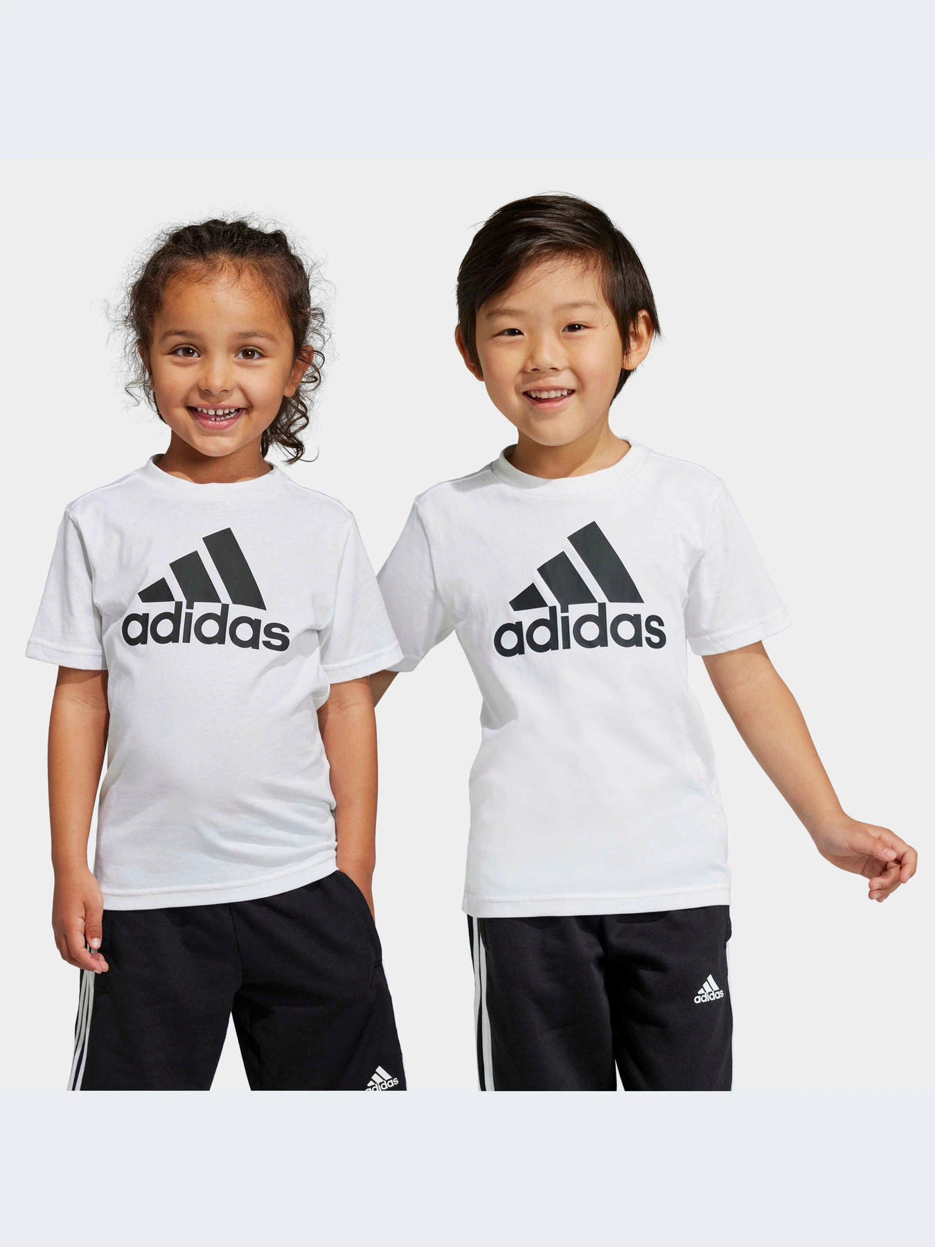 Футболки и поло Adidas модель IC3830-KZ Футболки и поло Adidas модель IC3830-KZ Фото