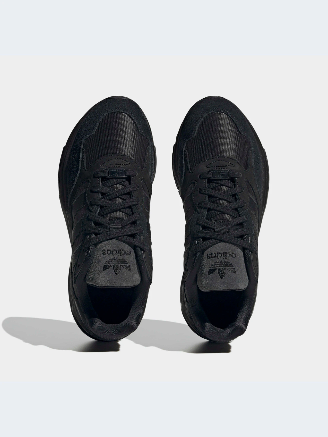 Кроссовки Adidas Retropy модель HP2200-KZ Кроссовки Adidas Retropy модель HP2200-KZ Фото