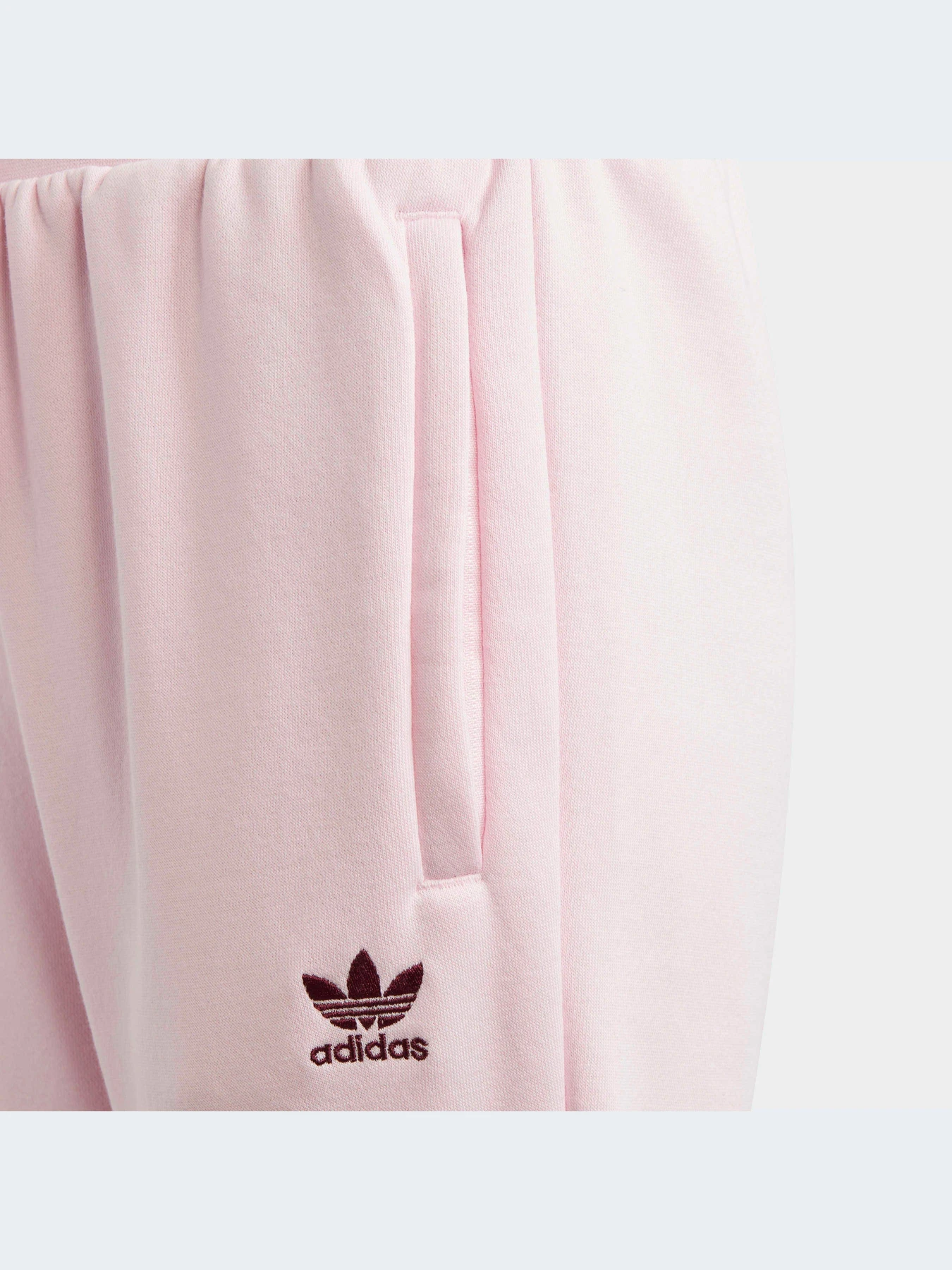 Брюки Adidas Trefoil модель IJ9797-KZ Брюки Adidas Trefoil модель IJ9797-KZ Фото