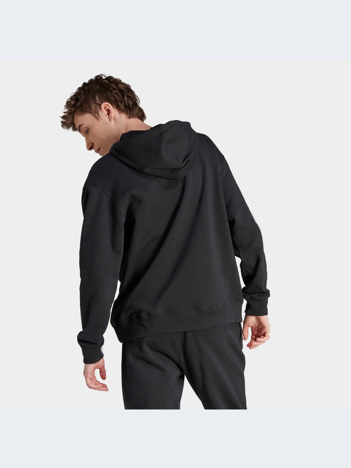Худи и свитшоты Adidas модель HZ0700-KZ Худи и свитшоты Adidas модель HZ0700-KZ Фото