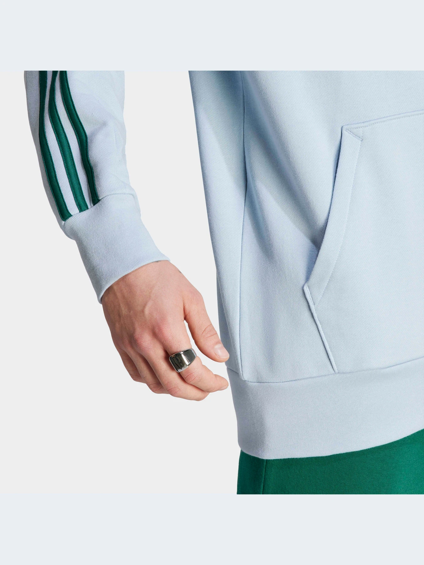 Худи и свитшоты Adidas модель IJ8680-KZ Худи и свитшоты Adidas модель IJ8680-KZ Фото