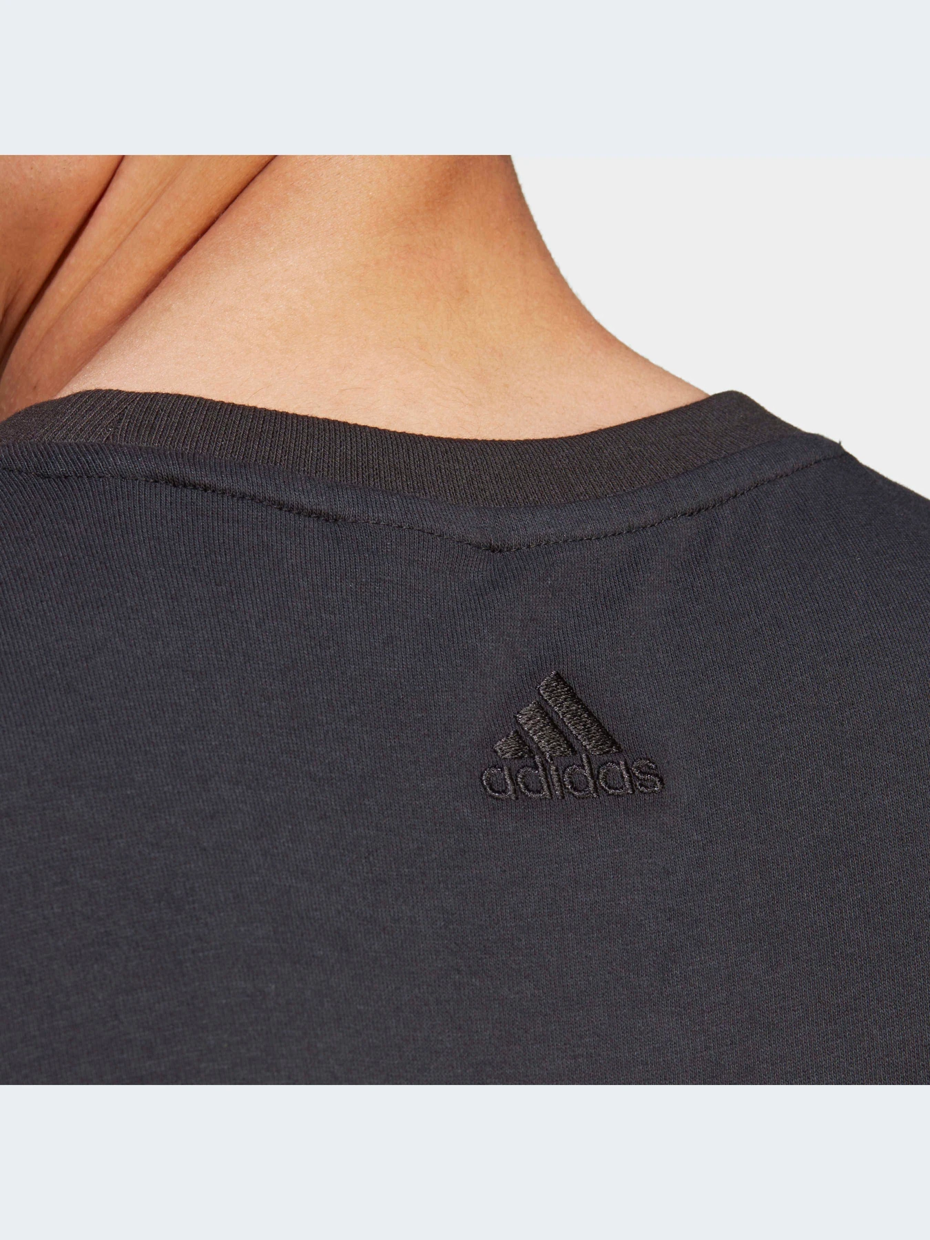 Футболки и поло Adidas модель IC9815-KZ Футболки и поло Adidas модель IC9815-KZ Фото
