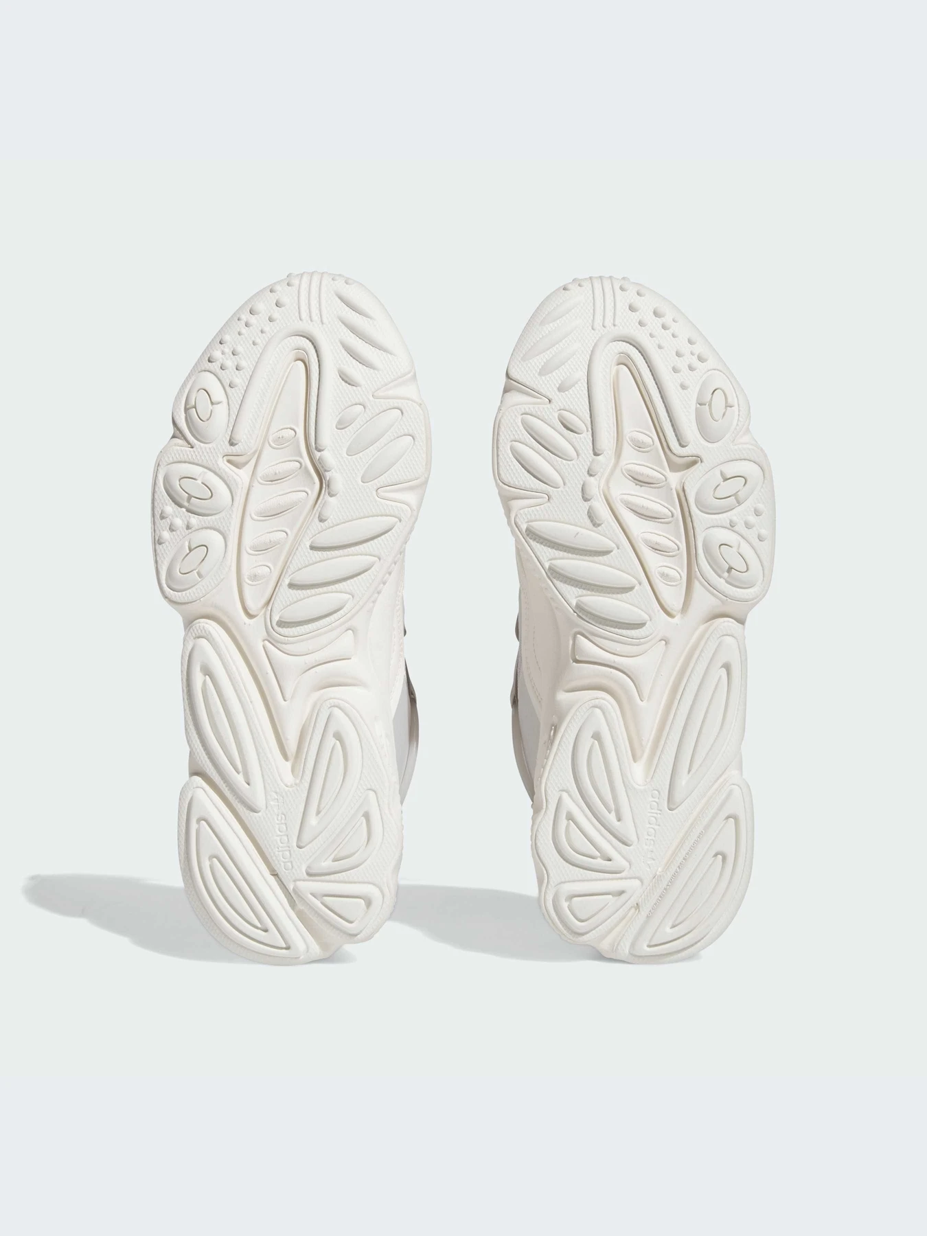 Кроссовки Adidas Ozweego модель IF5479-KZ Кроссовки Adidas Ozweego модель IF5479-KZ Фото