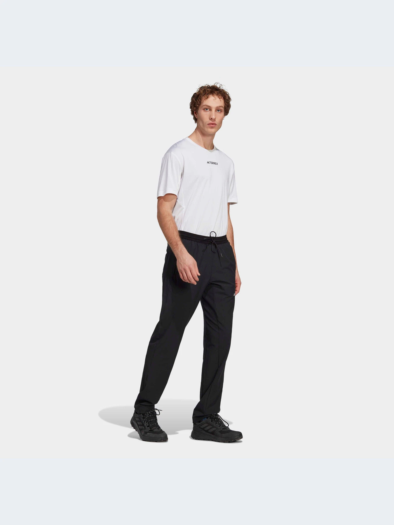 Брюки Adidas модель HN2953-KZ Брюки Adidas модель HN2953-KZ Фото
