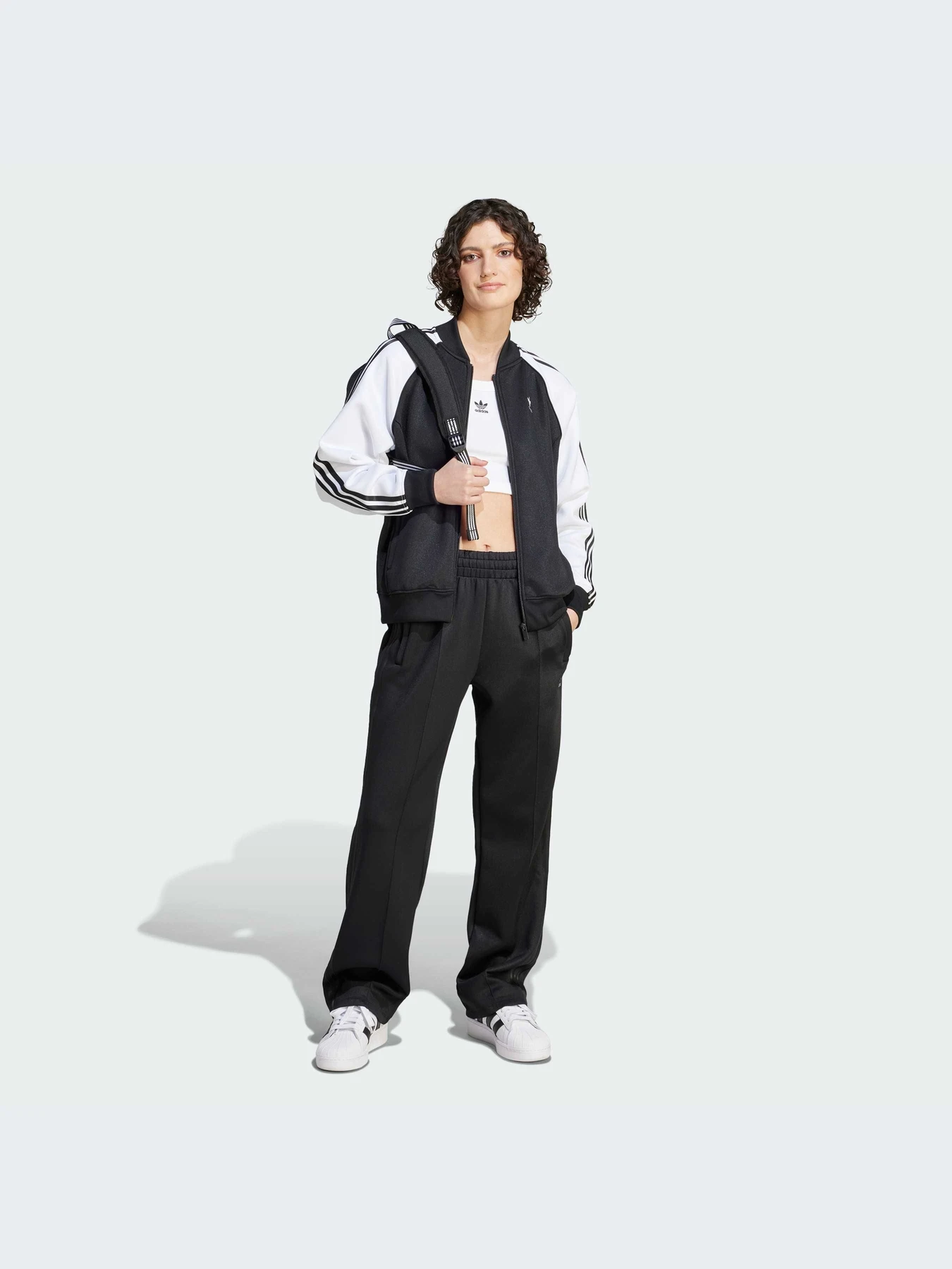 Брюки Adidas Superstar модель IK6505-KZ Брюки Adidas Superstar модель IK6505-KZ Фото