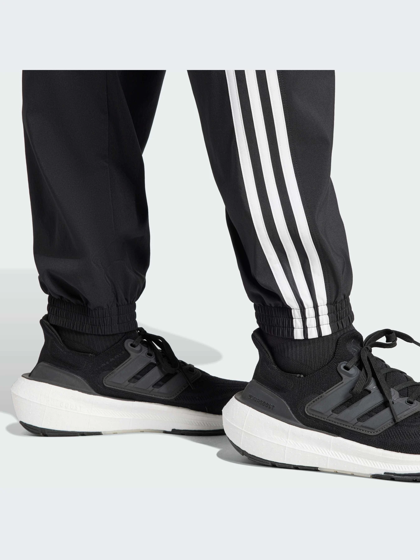 Брюки Adidas 3 Stripes модель H59081-KZ Брюки Adidas 3 Stripes модель H59081-KZ Фото