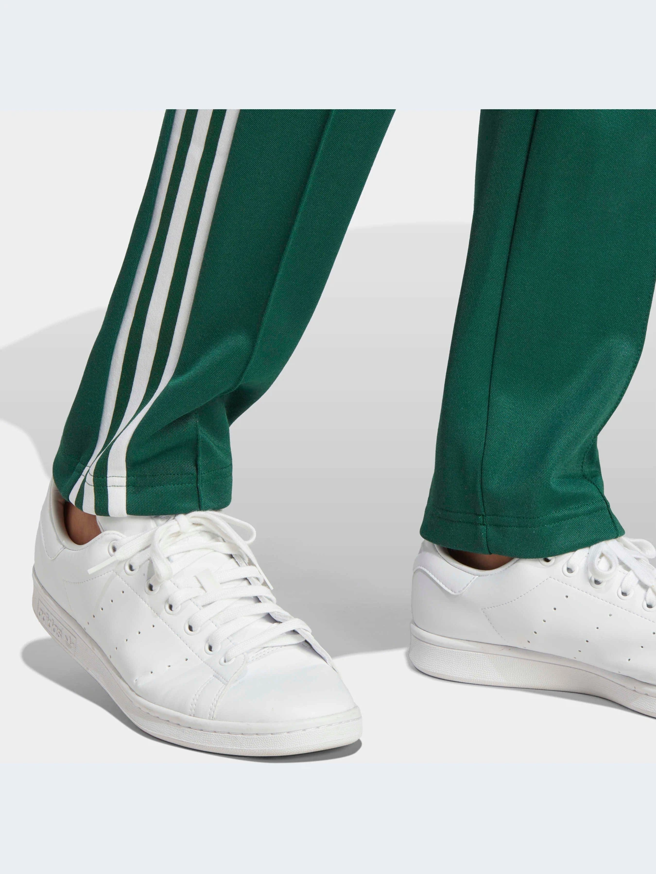 Брюки Adidas Adicolor модель IA4787-KZ Брюки Adidas Adicolor модель IA4787-KZ Фото