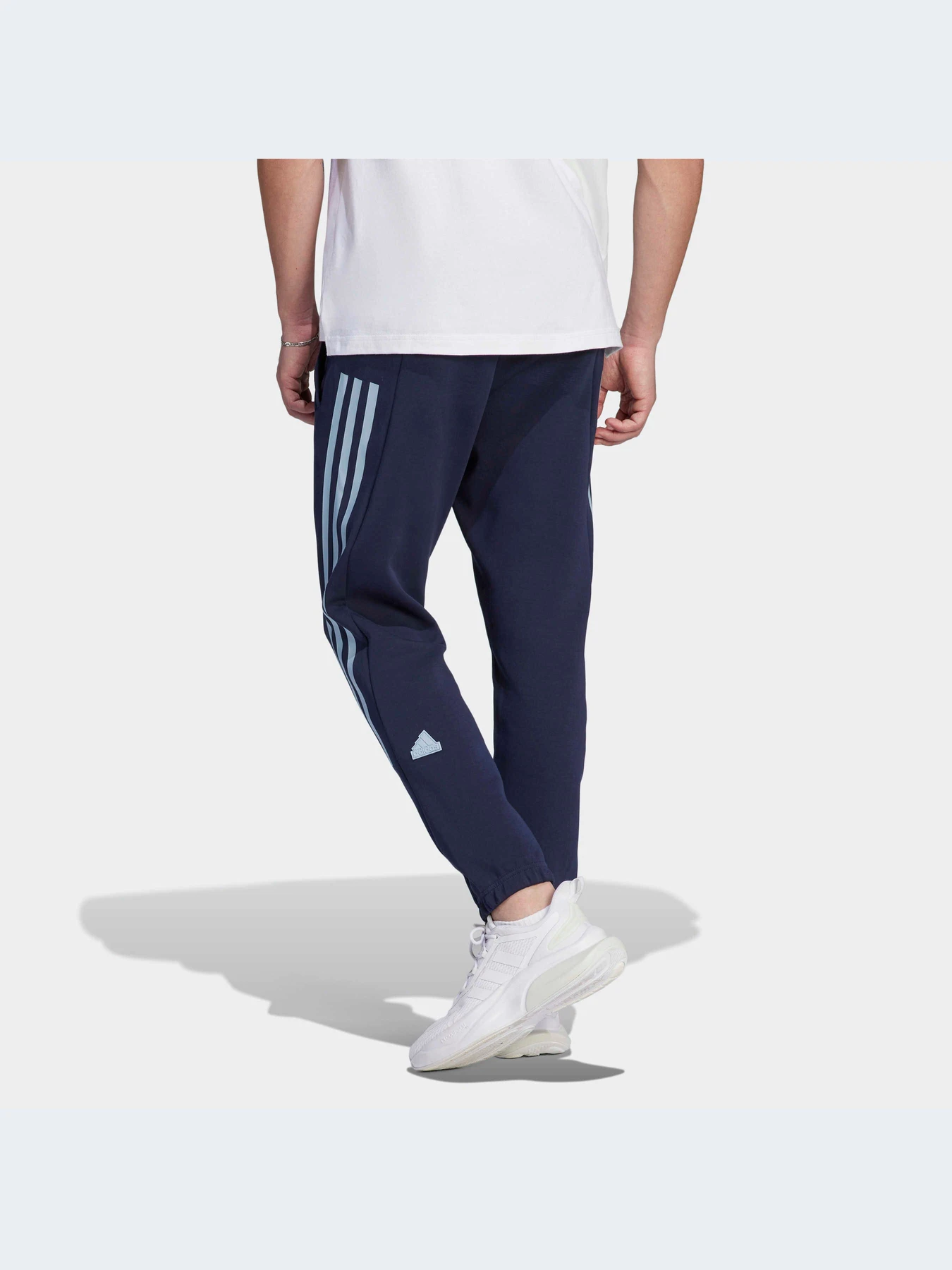 Брюки Adidas Icons модель IJ6373-KZ Брюки Adidas Icons модель IJ6373-KZ Фото