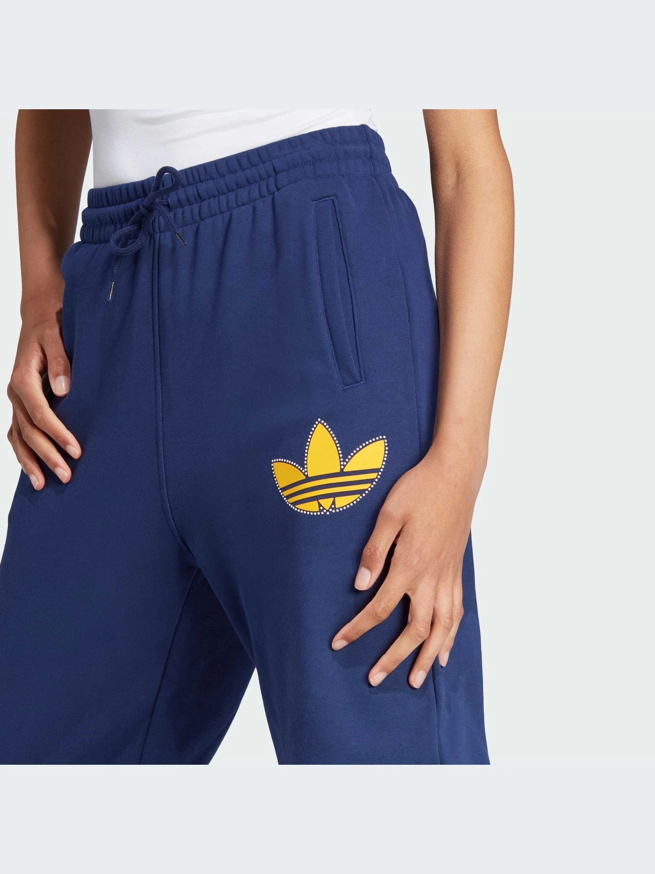 Брюки Adidas Trefoil модель IL2423-KZ Брюки Adidas Trefoil модель IL2423-KZ Фото