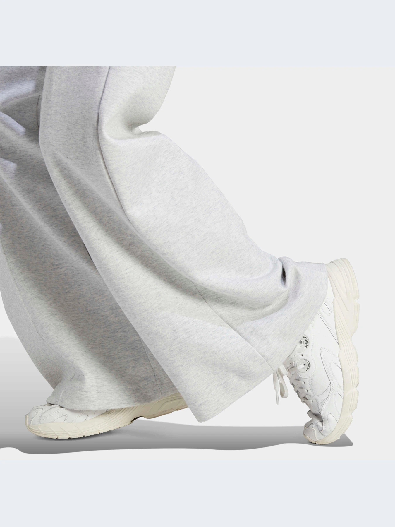 Брюки Adidas модель IL0849-KZ Брюки Adidas модель IL0849-KZ Фото