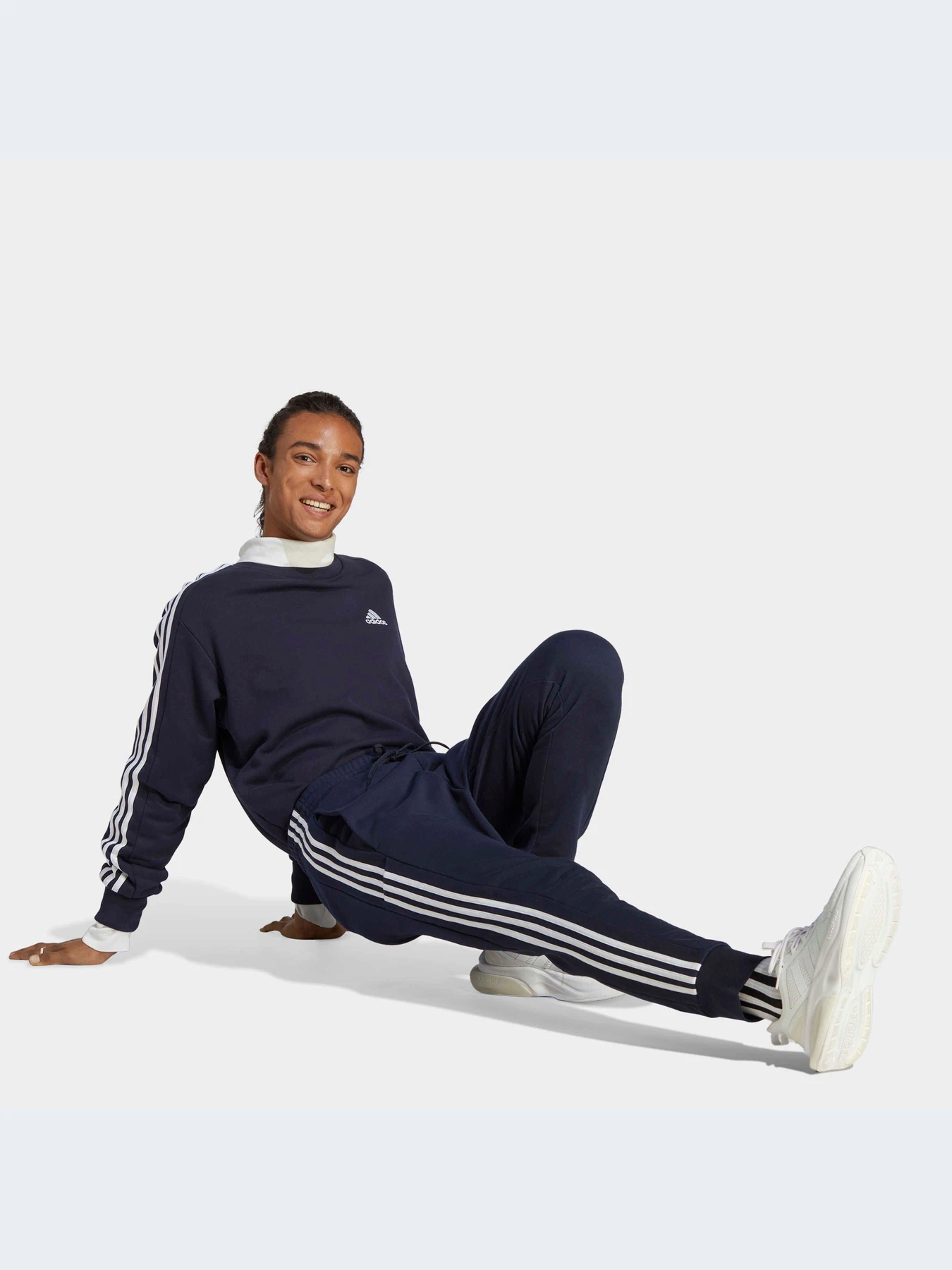 Брюки Adidas модель IC9406-KZ Брюки Adidas модель IC9406-KZ Фото