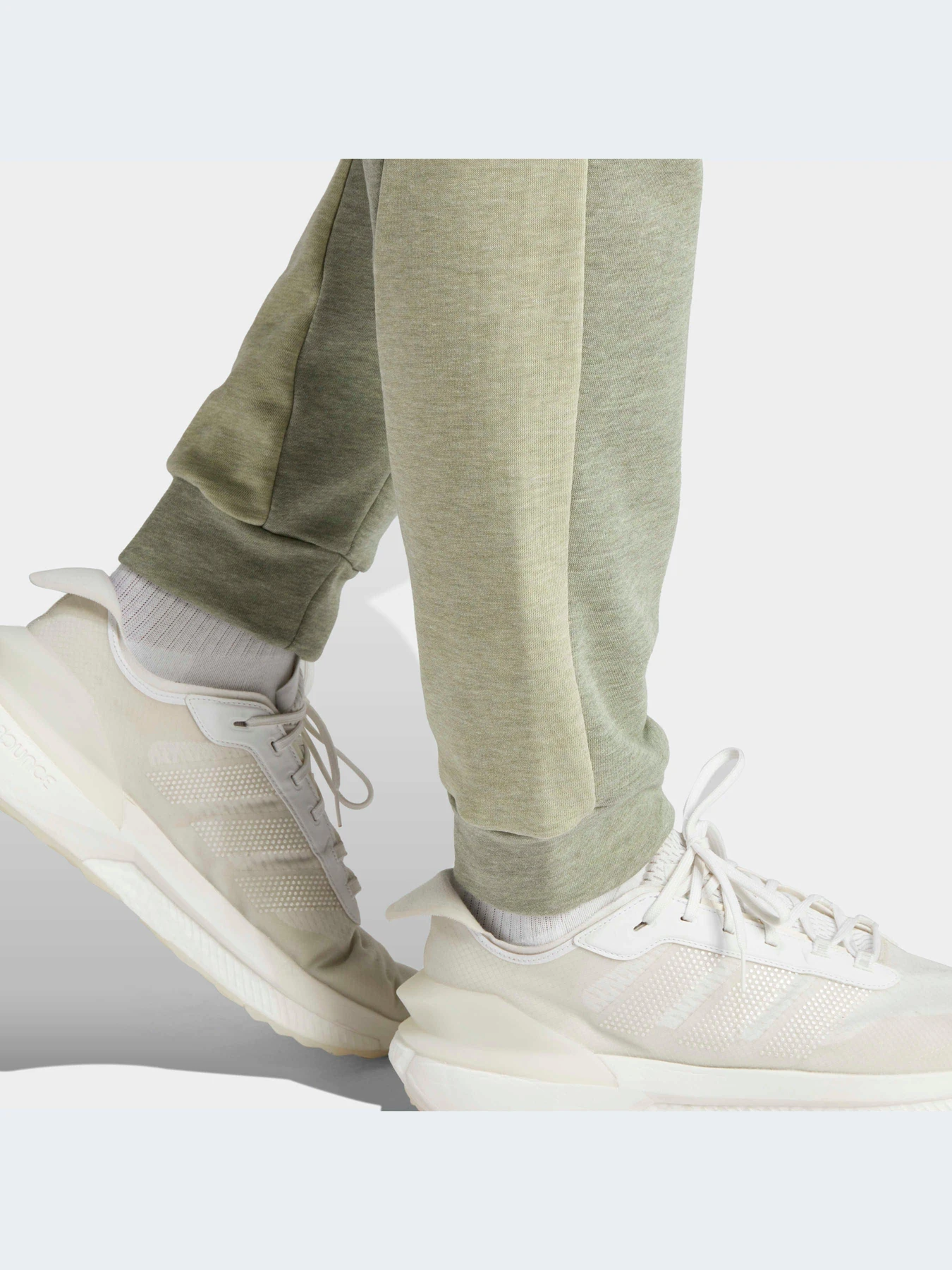 Брюки Adidas модель IJ8968-KZ Брюки Adidas модель IJ8968-KZ Фото