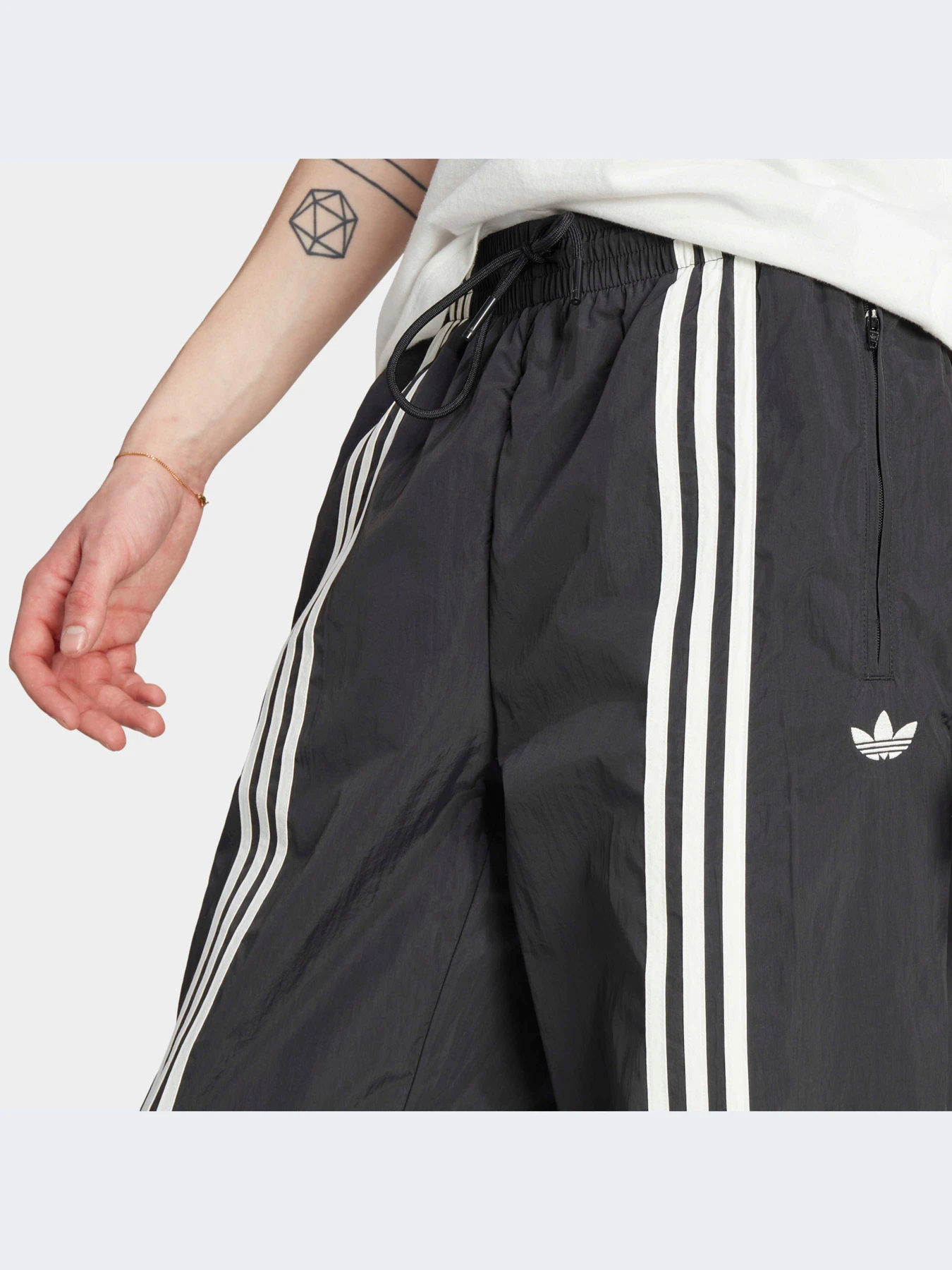 Брюки Adidas модель HZ0701-KZ Брюки Adidas модель HZ0701-KZ Фото