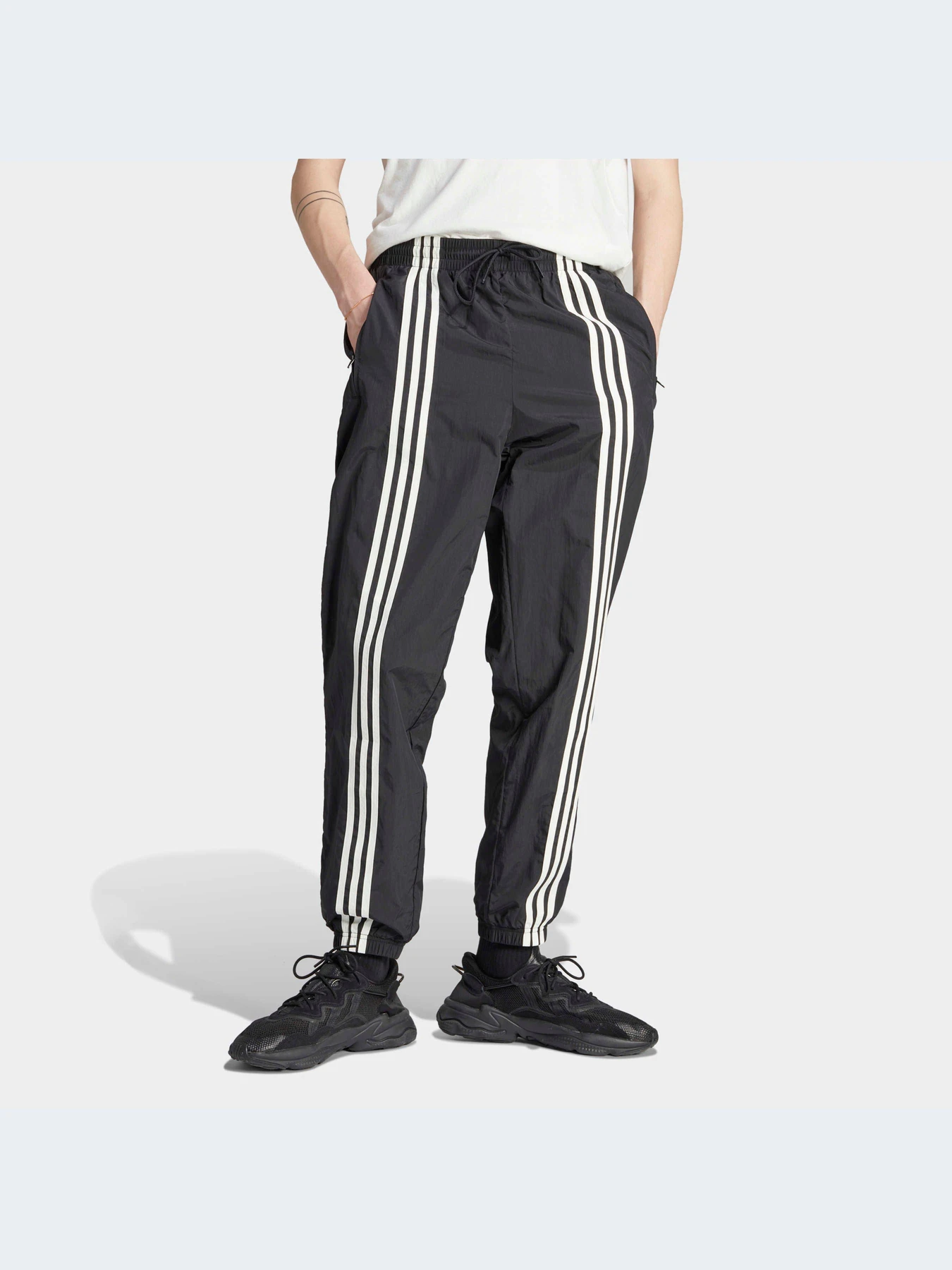 Брюки Adidas модель HZ0701-KZ Брюки Adidas модель HZ0701-KZ Фото