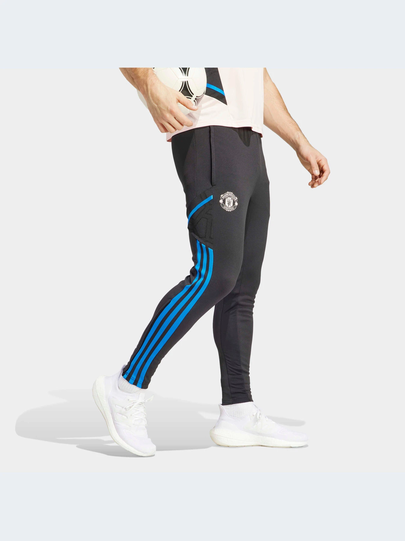 Брюки Adidas модель HT4296-KZ Брюки Adidas модель HT4296-KZ Фото