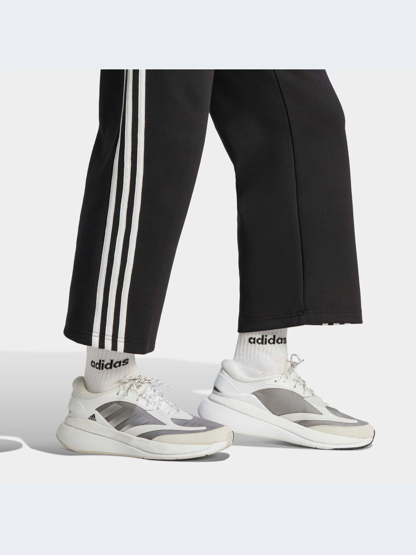 Брюки Adidas Icons модель II8091-KZ Брюки Adidas Icons модель II8091-KZ Фото