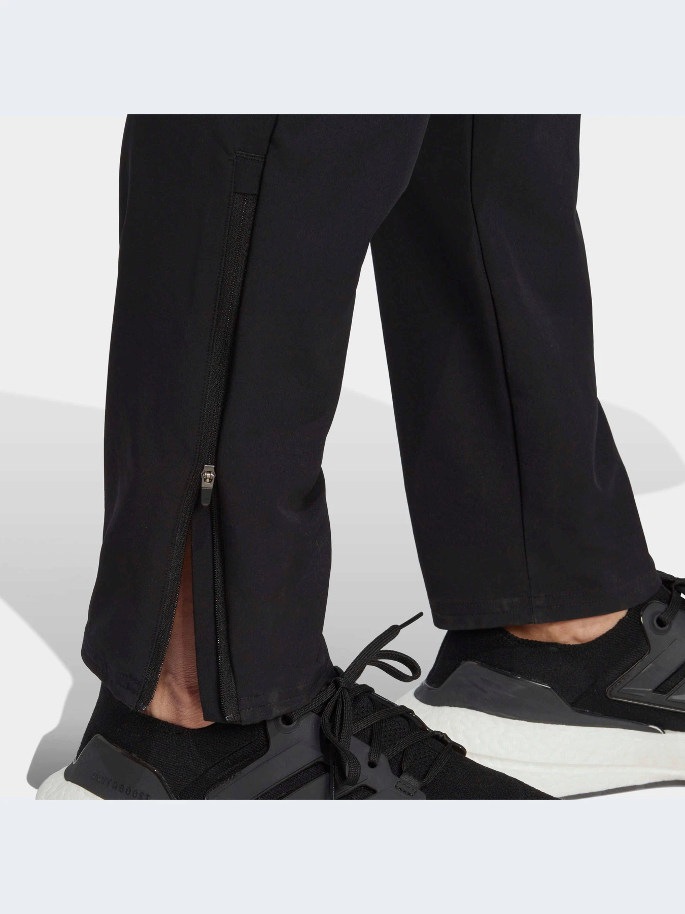 Брюки Adidas модель HM8441-KZ Брюки Adidas модель HM8441-KZ Фото