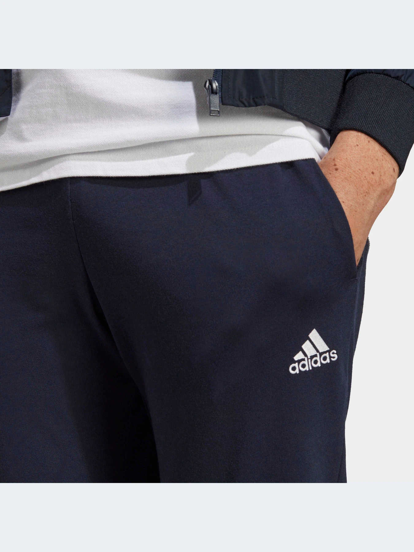Брюки Adidas модель IC0056-KZ Брюки Adidas модель IC0056-KZ Фото