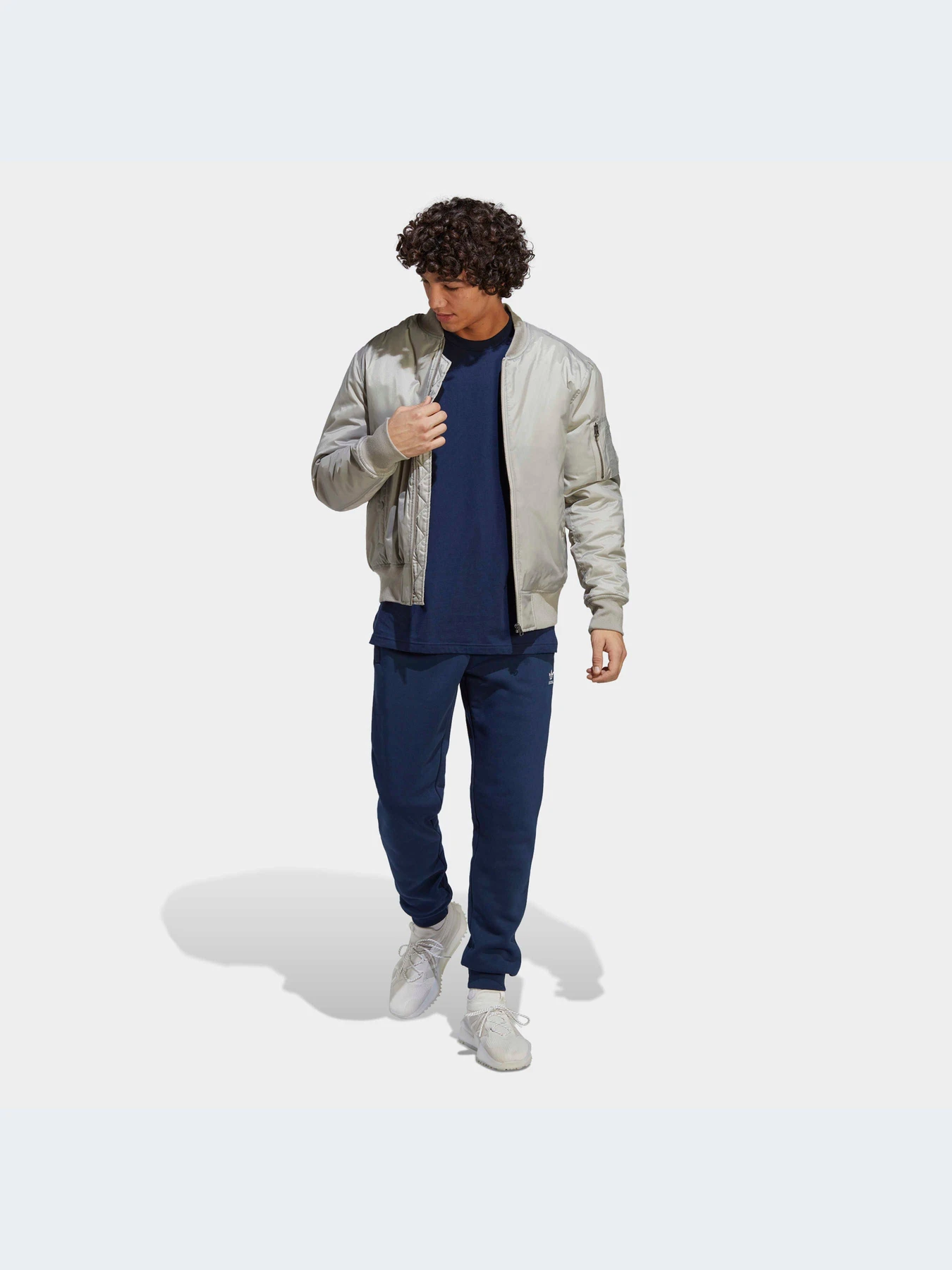 Брюки Adidas Trefoil модель IA4835-KZ Брюки Adidas Trefoil модель IA4835-KZ Фото