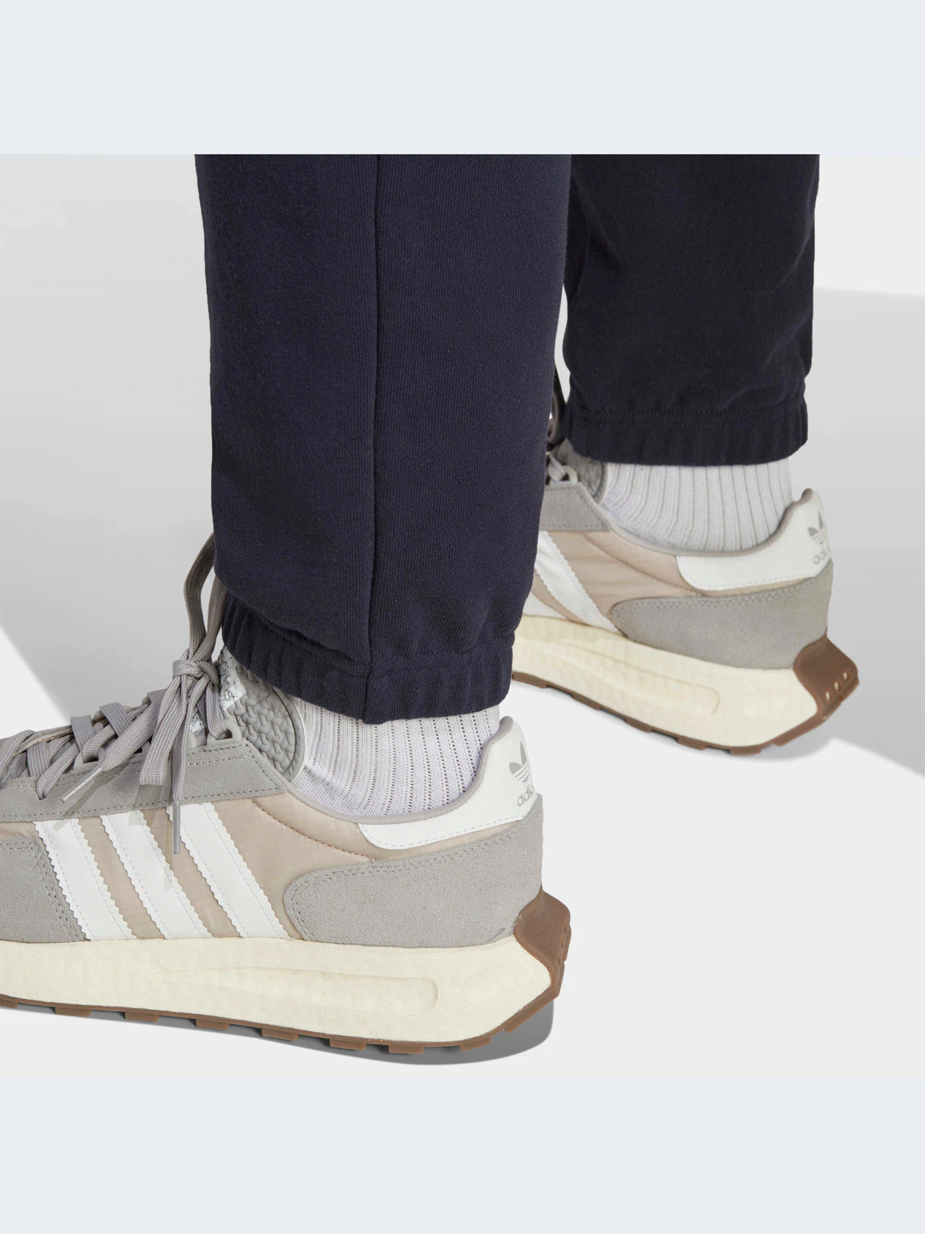 Брюки Adidas модель IC8395-KZ Брюки Adidas модель IC8395-KZ Фото