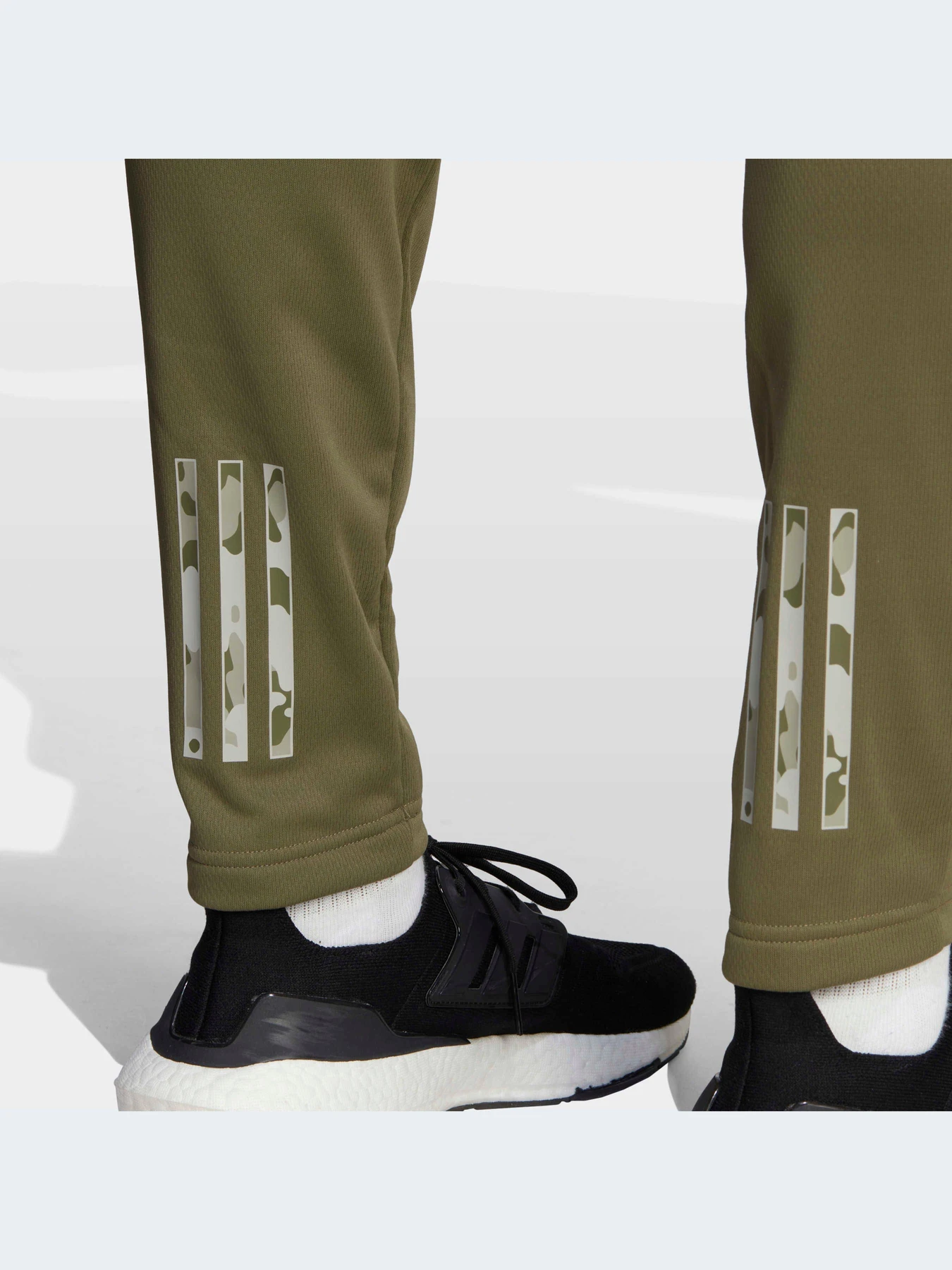 Брюки Adidas модель IJ9611-KZ Брюки Adidas модель IJ9611-KZ Фото
