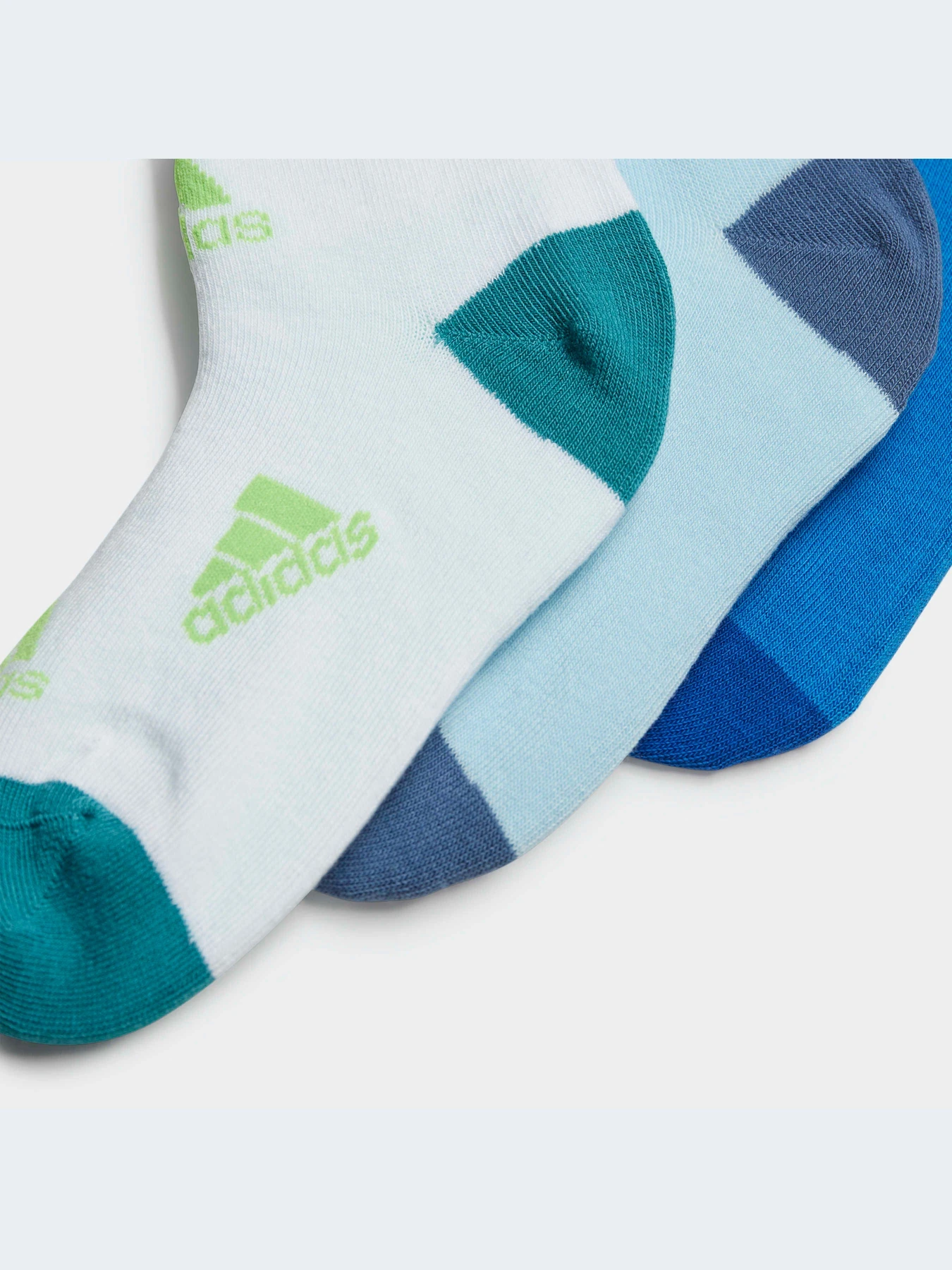 Носки и гольфы Adidas Graphics модель IJ8267-KZ Носки и гольфы Adidas Graphics модель IJ8267-KZ Фото