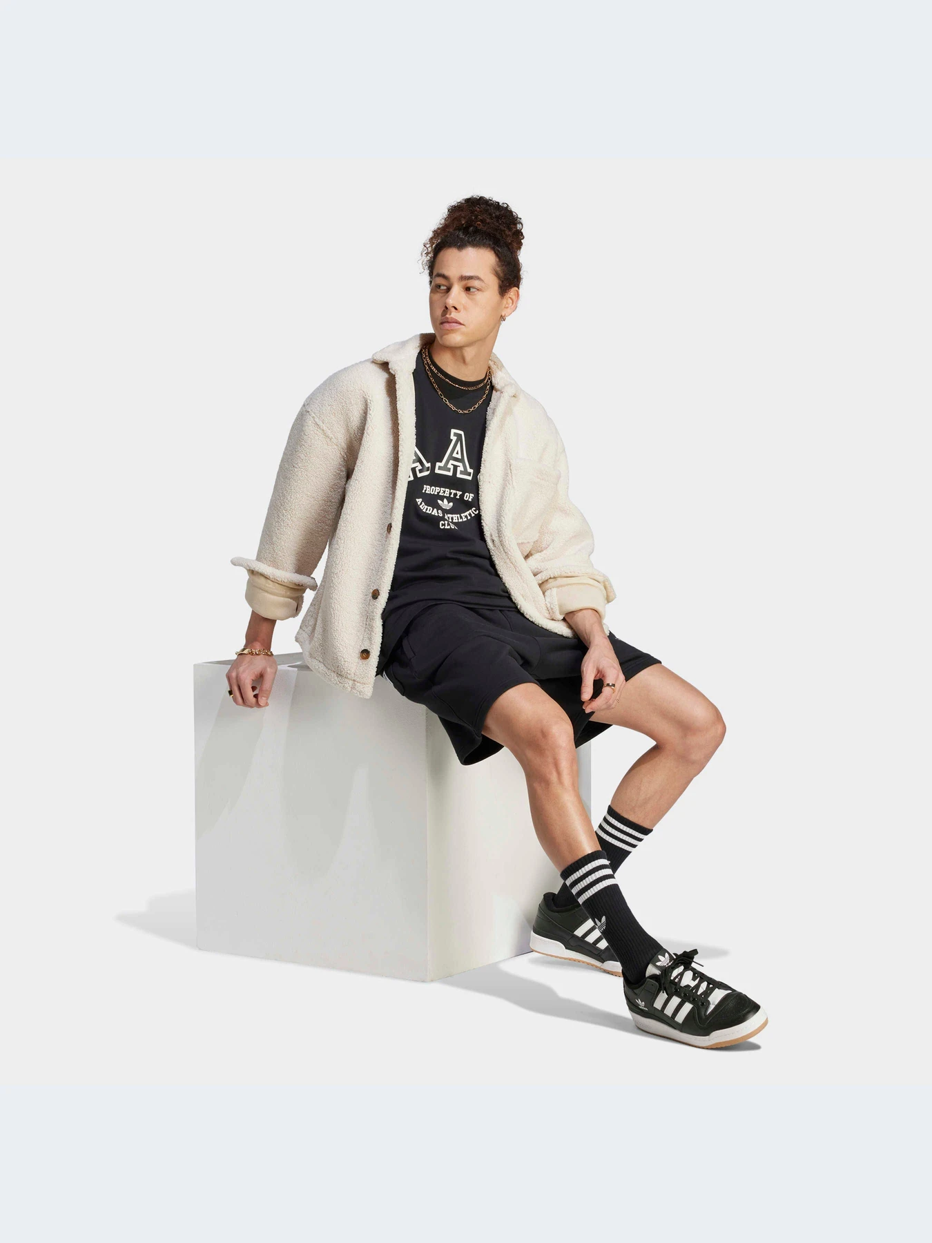 Шорты Adidas модель HZ0699-KZ Шорты Adidas модель HZ0699-KZ Фото