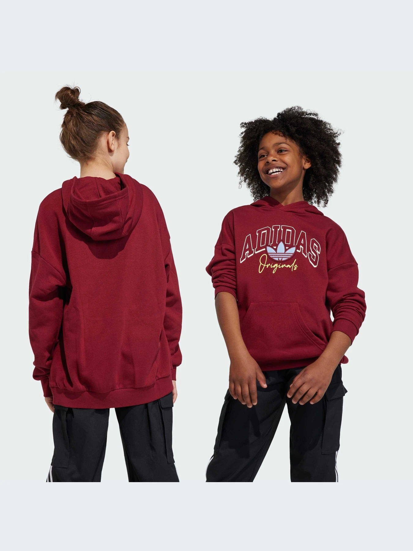 Худи и свитшоты Adidas Graphics модель IJ0751-KZ Худи и свитшоты Adidas Graphics модель IJ0751-KZ Фото