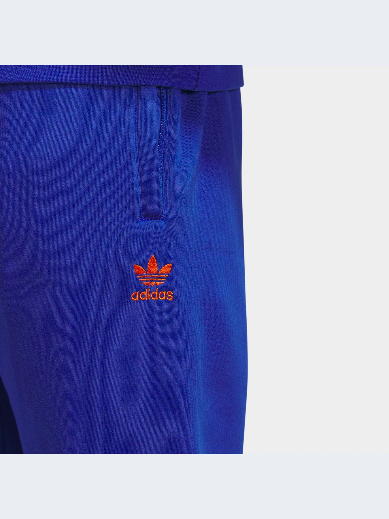 Брюки Adidas Graphics модель IJ9671-KZ Брюки Adidas Graphics модель IJ9671-KZ Фото