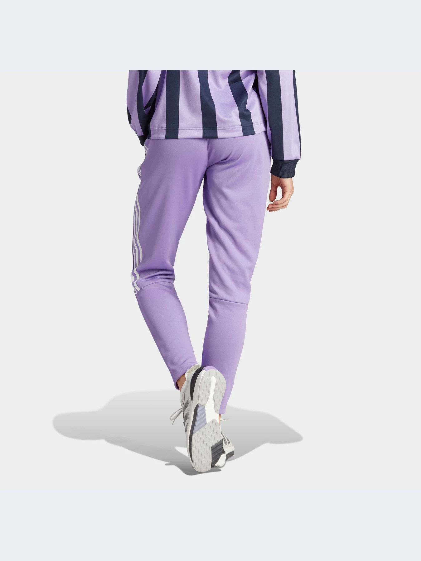 Брюки Adidas модель HY5528-KZ Брюки Adidas модель HY5528-KZ Фото