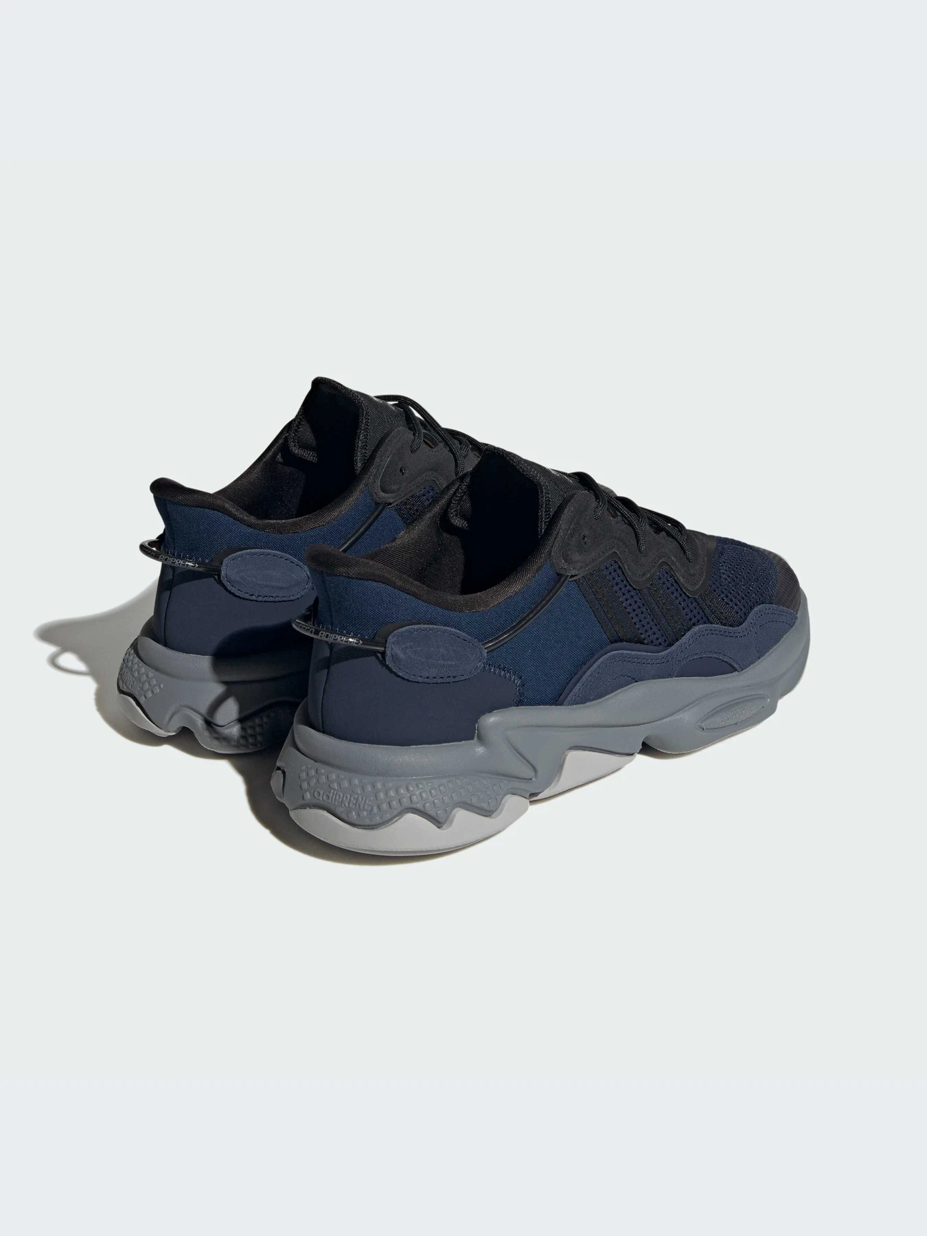 Кроссовки Adidas Ozweego модель IE4816-KZ Кроссовки Adidas Ozweego модель IE4816-KZ Фото