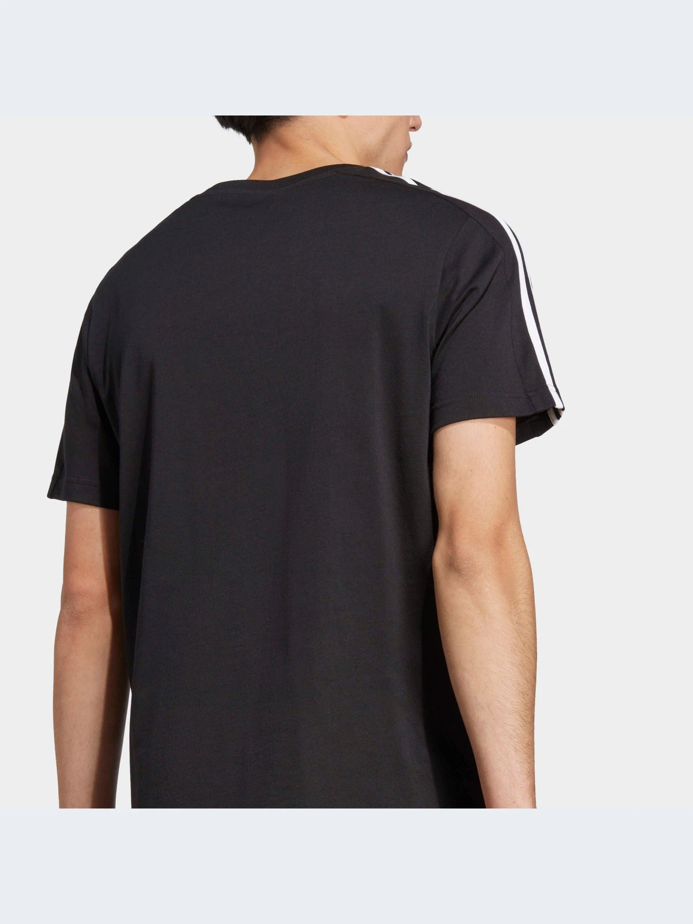Футболки и поло Adidas модель IC9334-KZ Футболки и поло Adidas модель IC9334-KZ Фото