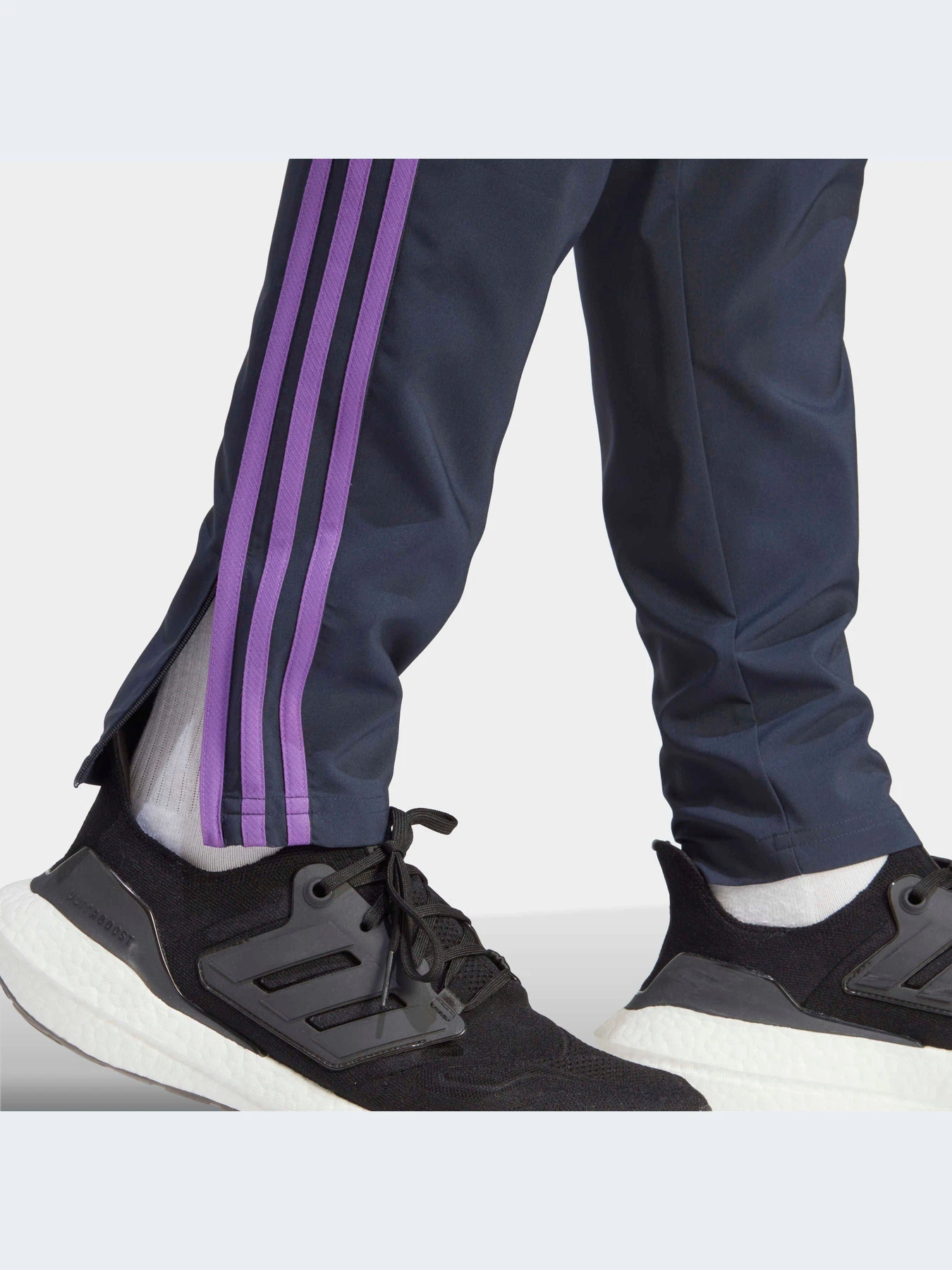 Брюки Adidas модель HT8807-KZ Брюки Adidas модель HT8807-KZ Фото