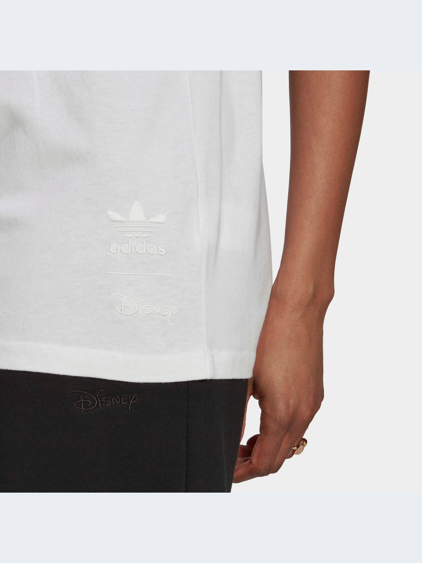 Футболки и поло Adidas модель HL9051-KZ Футболки и поло Adidas модель HL9051-KZ Фото