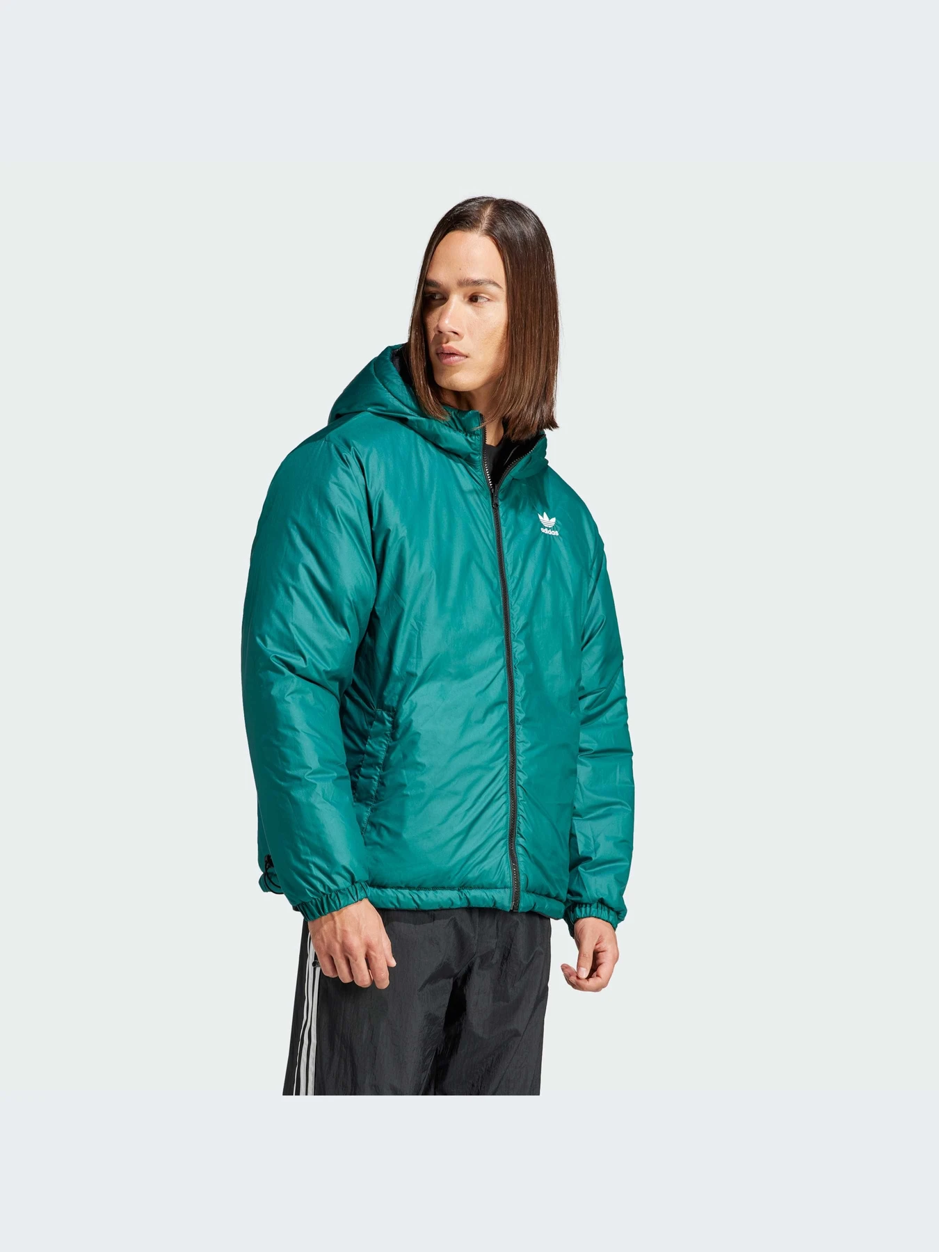 Куртки и дубленки Adidas Adicolor модель HZ0690-KZ Куртки и дубленки Adidas Adicolor модель HZ0690-KZ Фото