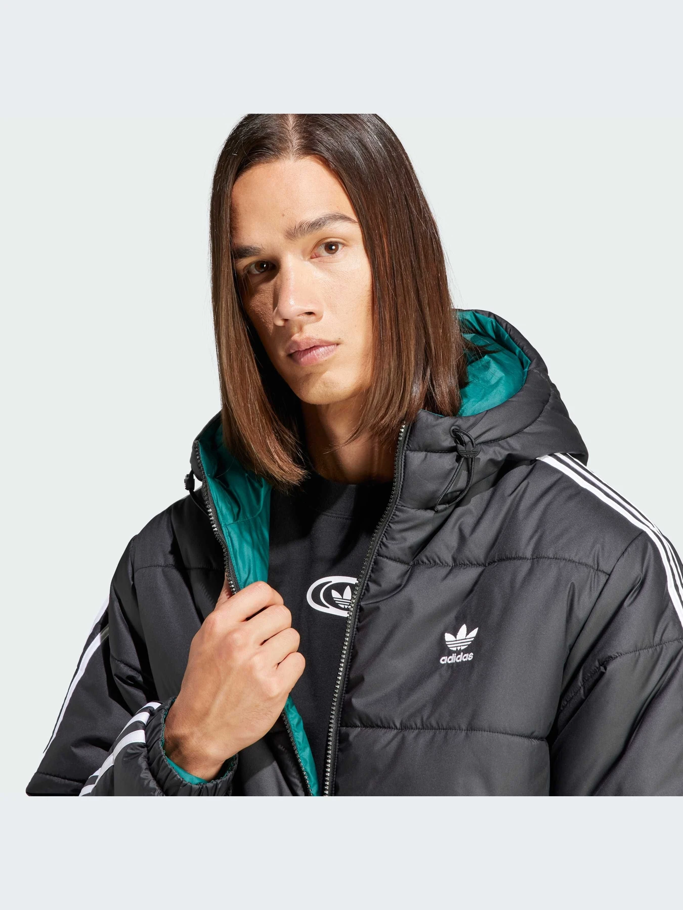 Куртки и дубленки Adidas Adicolor модель HZ0690-KZ Куртки и дубленки Adidas Adicolor модель HZ0690-KZ Фото