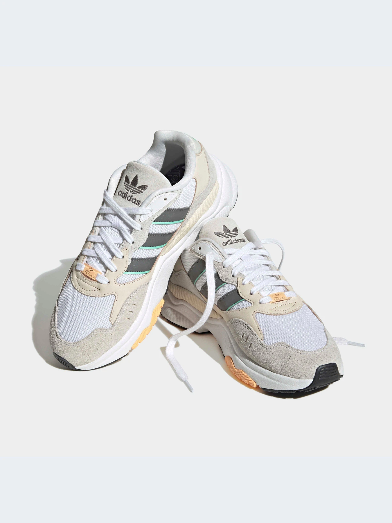 Кроссовки Adidas Retropy модель FZ6604-KZ Кроссовки Adidas Retropy модель FZ6604-KZ Фото