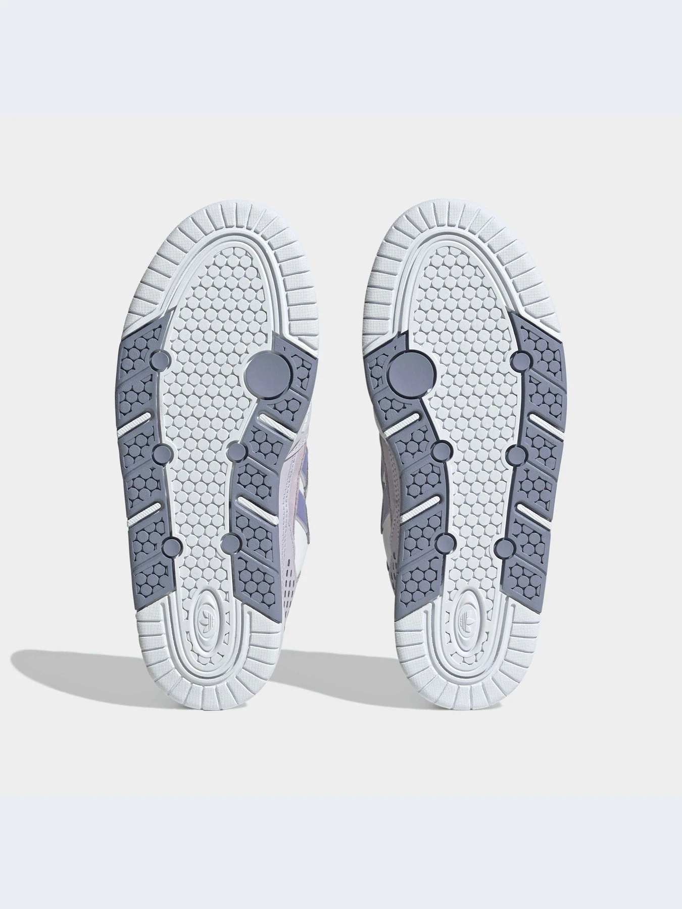 Кроссовки Adidas модель HQ8652-KZ Кроссовки Adidas модель HQ8652-KZ Фото