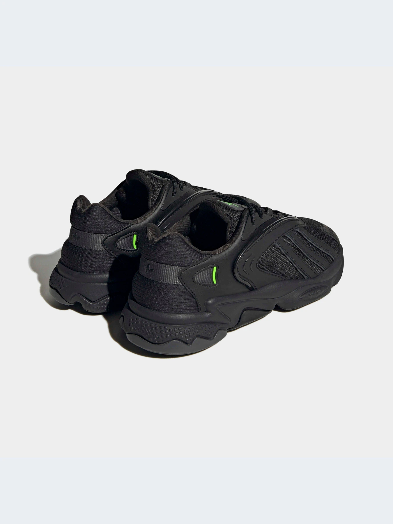 Кроссовки Adidas модель HP6565-KZ Кроссовки Adidas модель HP6565-KZ Фото