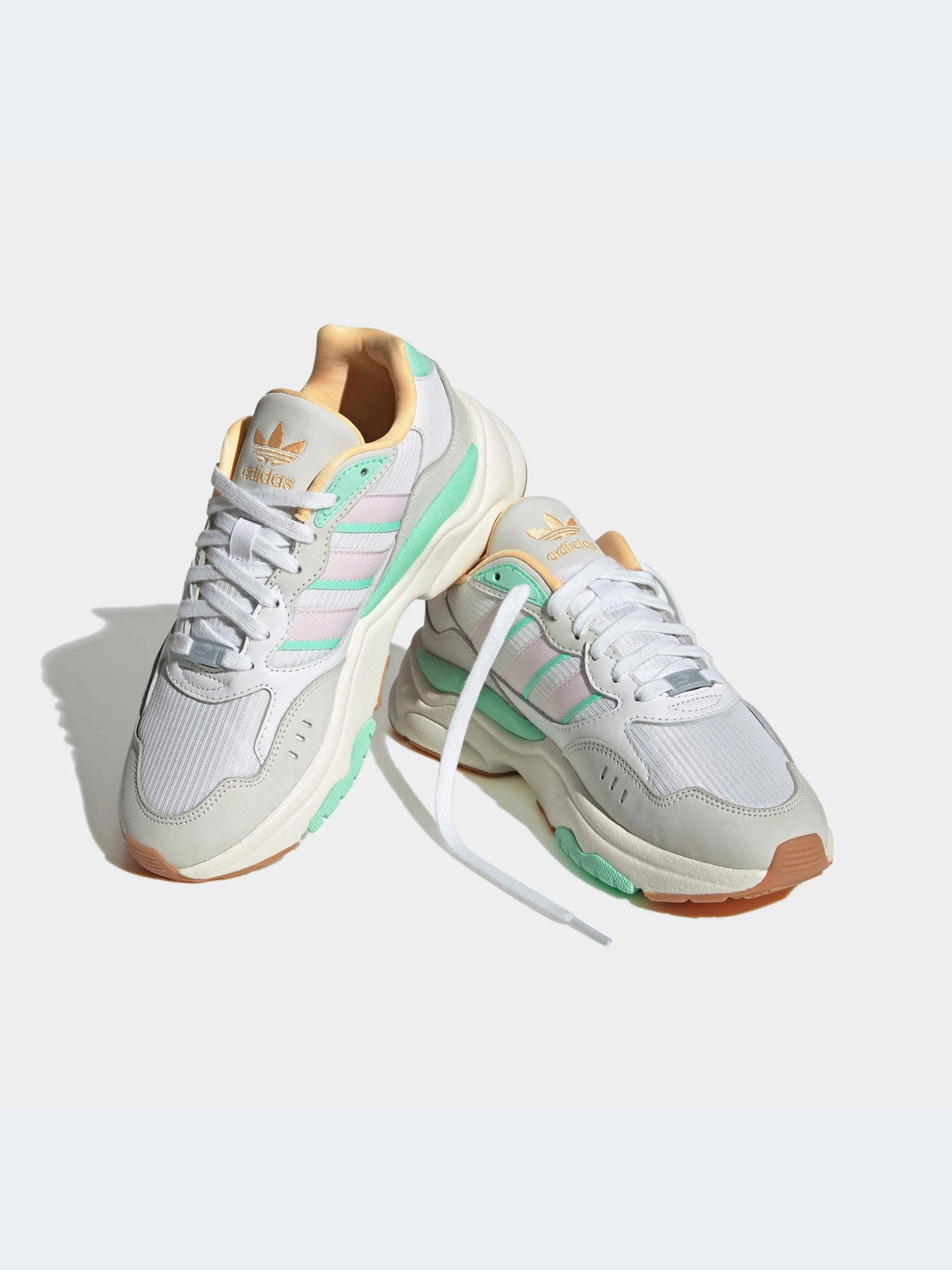 Кроссовки Adidas Retropy модель HP6370-KZ Кроссовки Adidas Retropy модель HP6370-KZ Фото