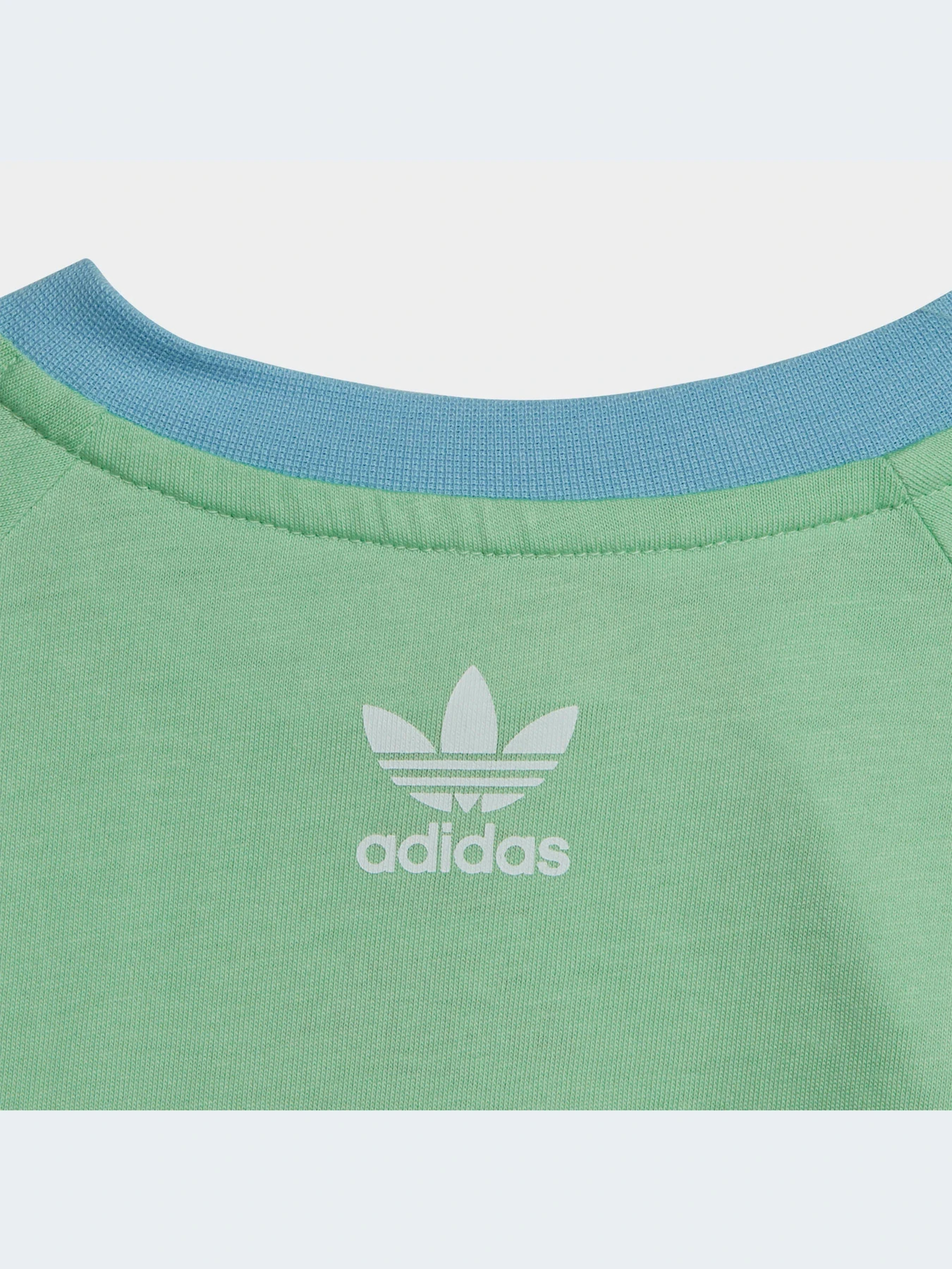 Футболки и поло Adidas модель IB8608-KZ Футболки и поло Adidas модель IB8608-KZ Фото